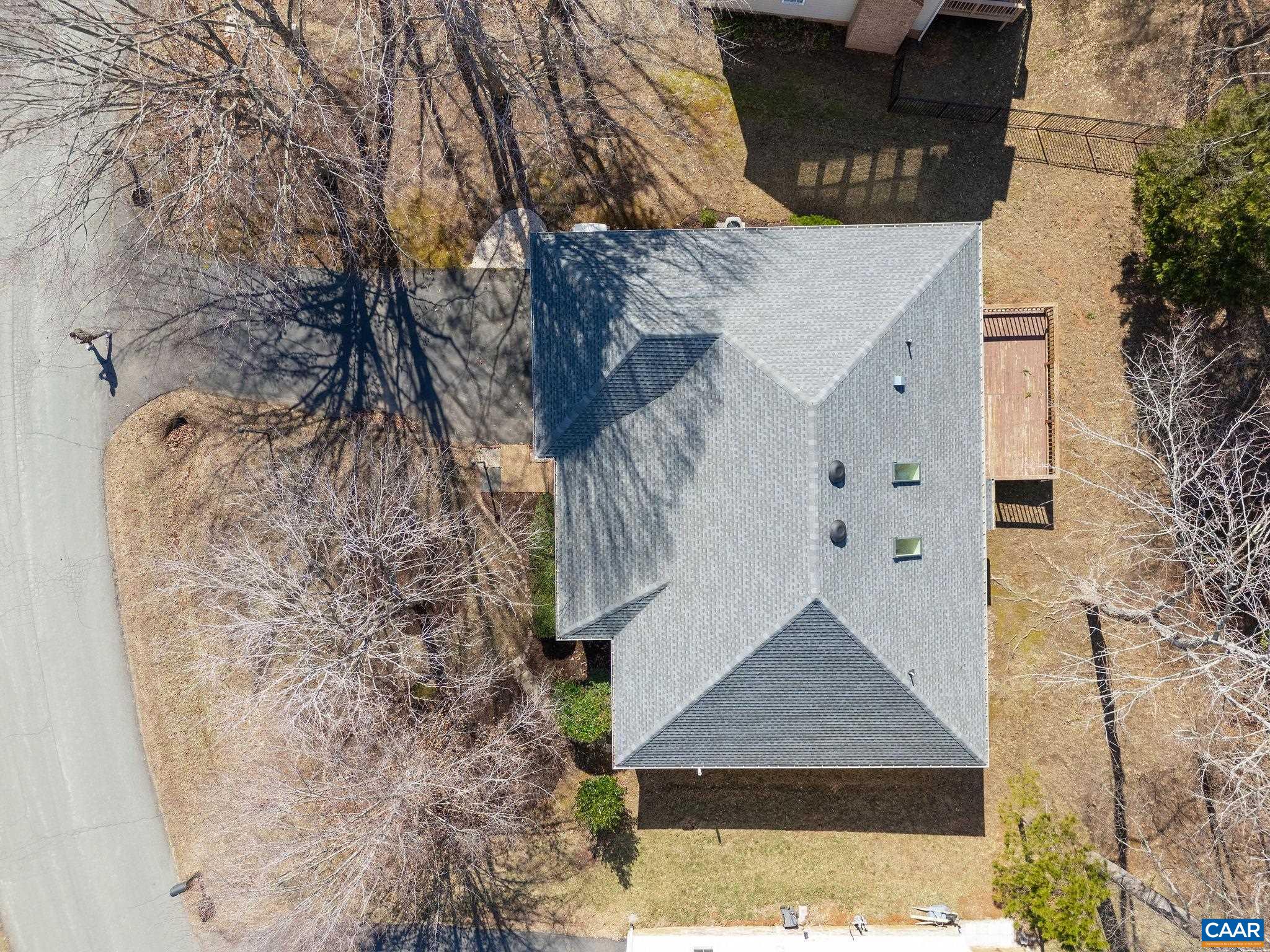 1182 RIVER OAKS LN