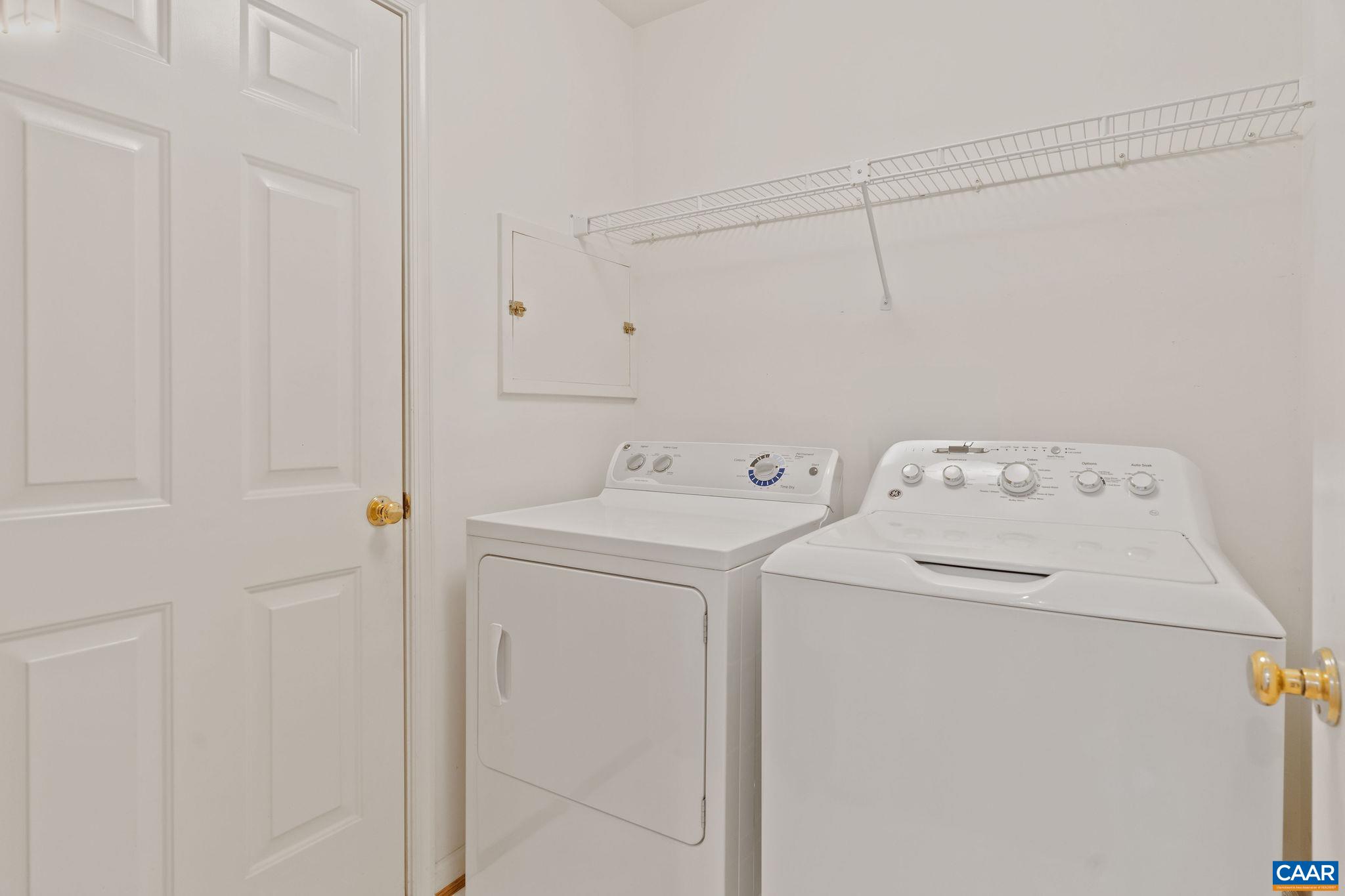 1182 RIVER OAKS LN