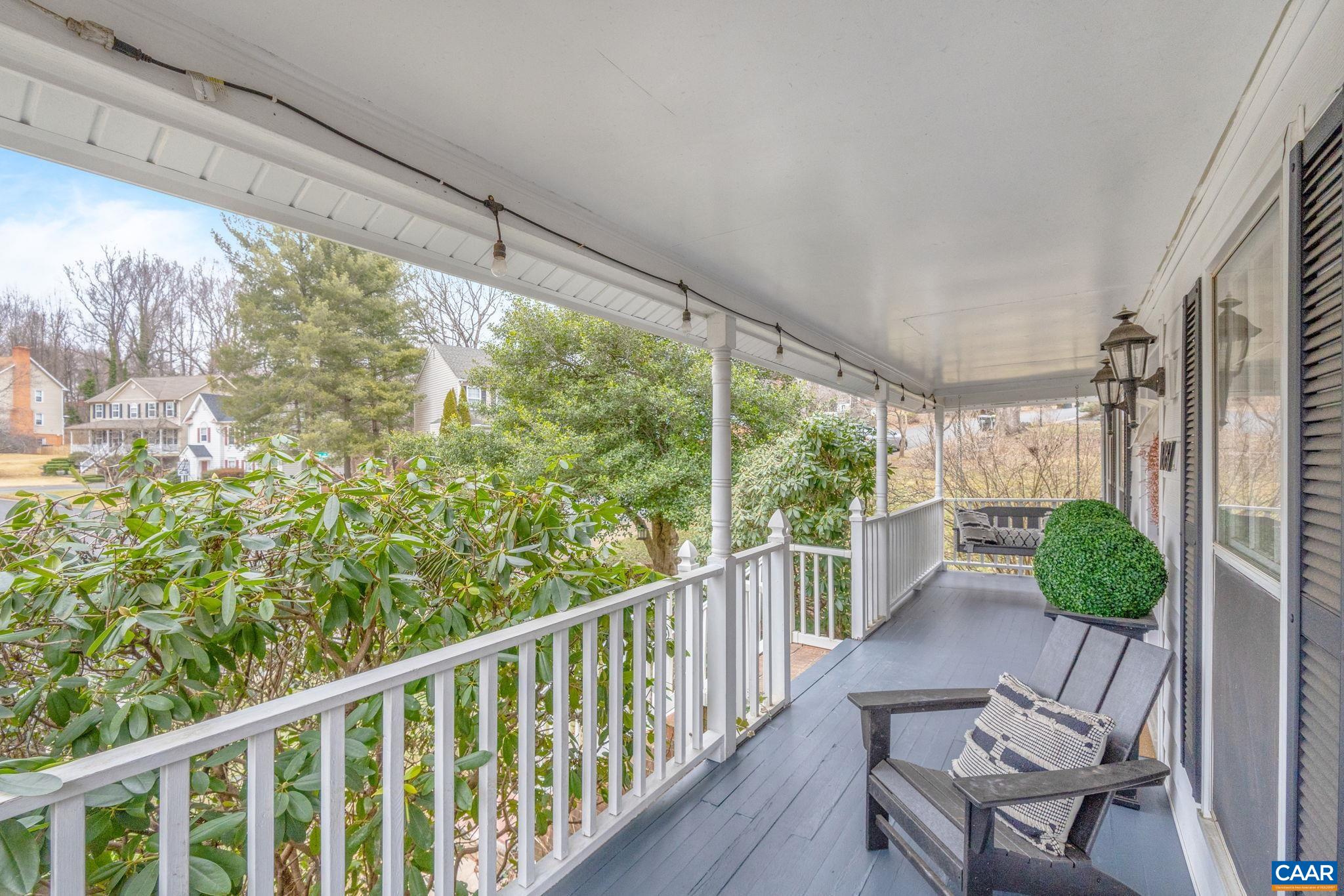 1087 TOWNE LN