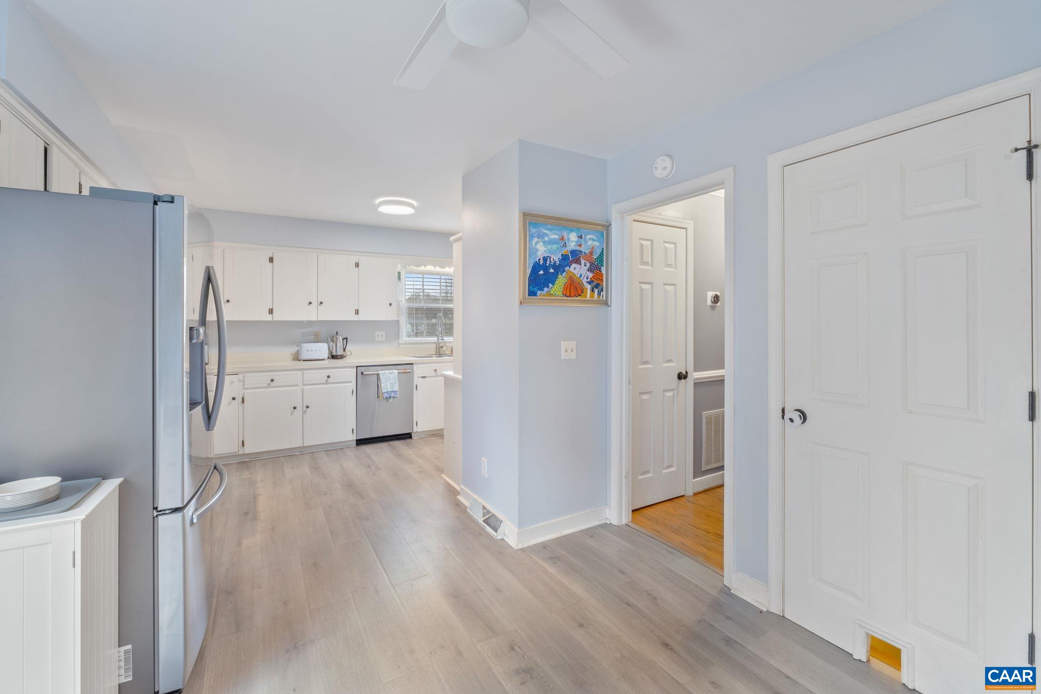 1087 TOWNE LN