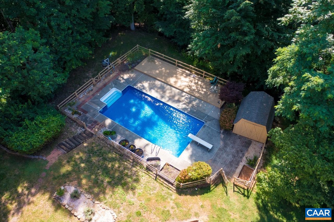 187 PINE NEEDLES LN