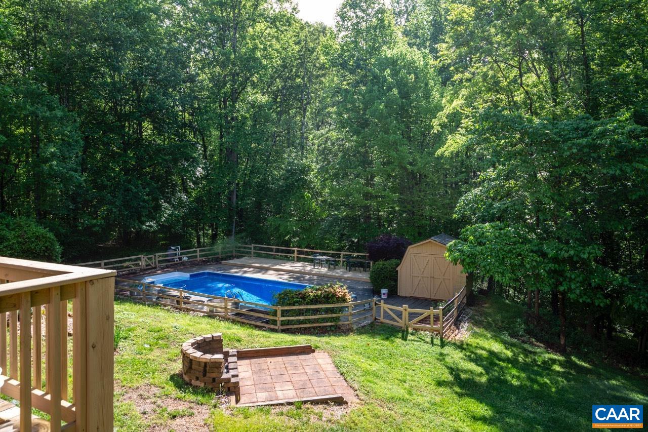 187 PINE NEEDLES LN