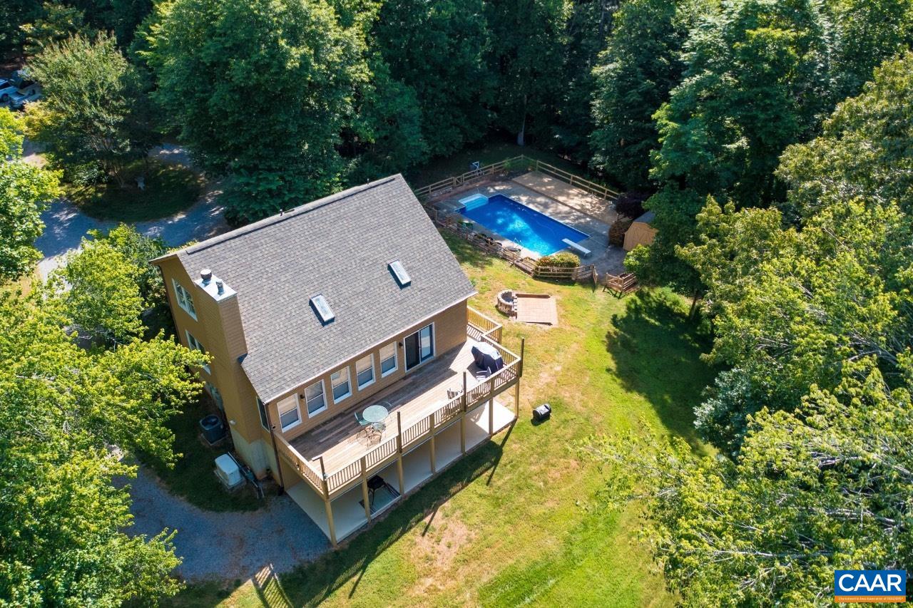 187 PINE NEEDLES LN