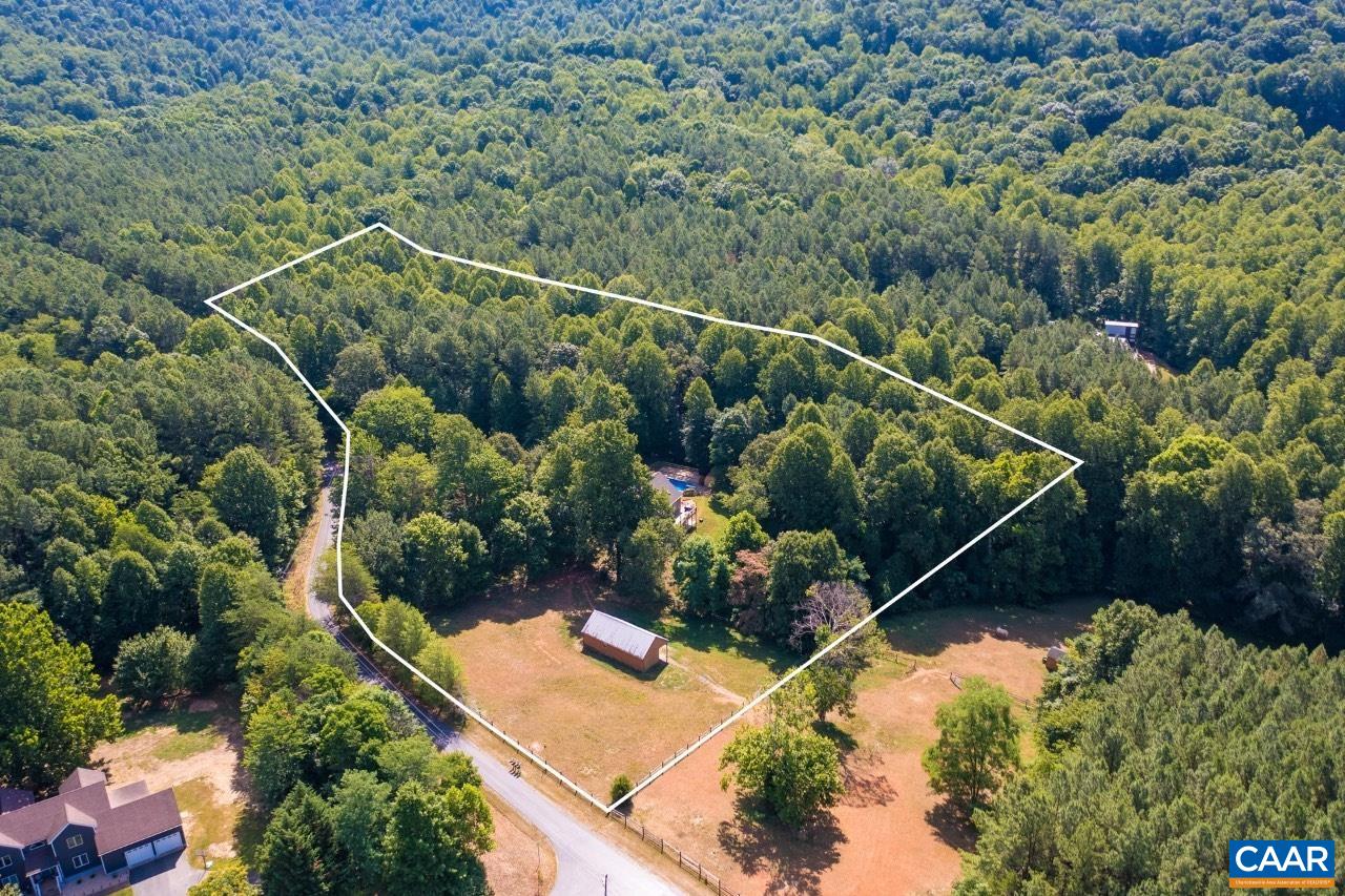 187 PINE NEEDLES LN