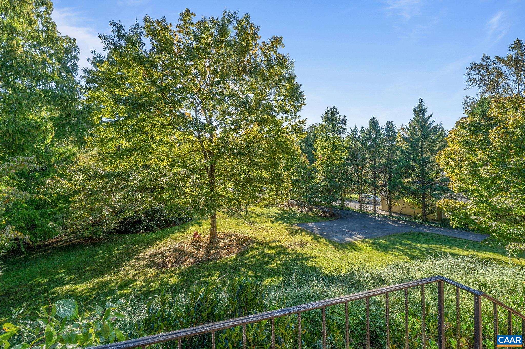 42 CANTERBURY RD