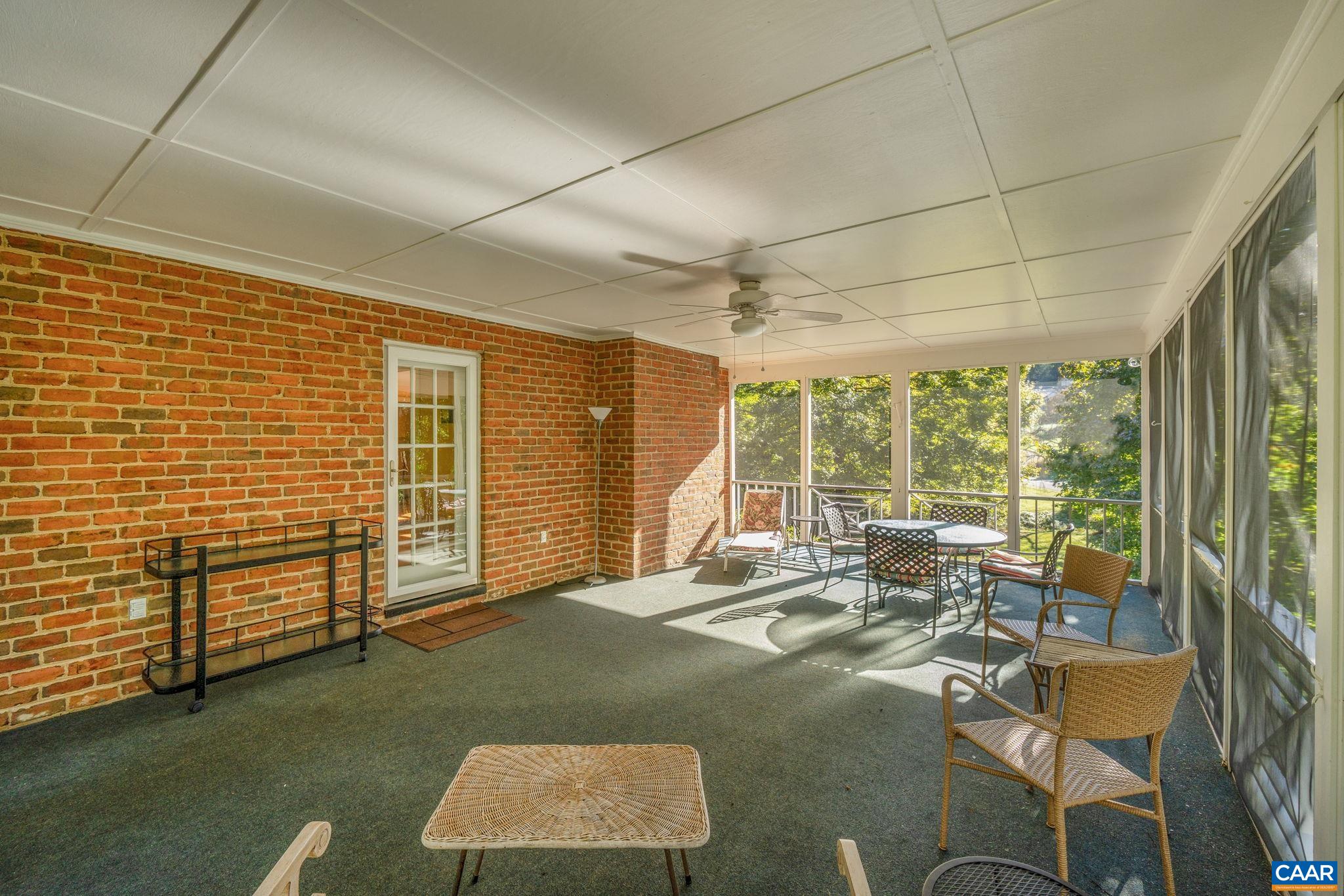 42 CANTERBURY RD