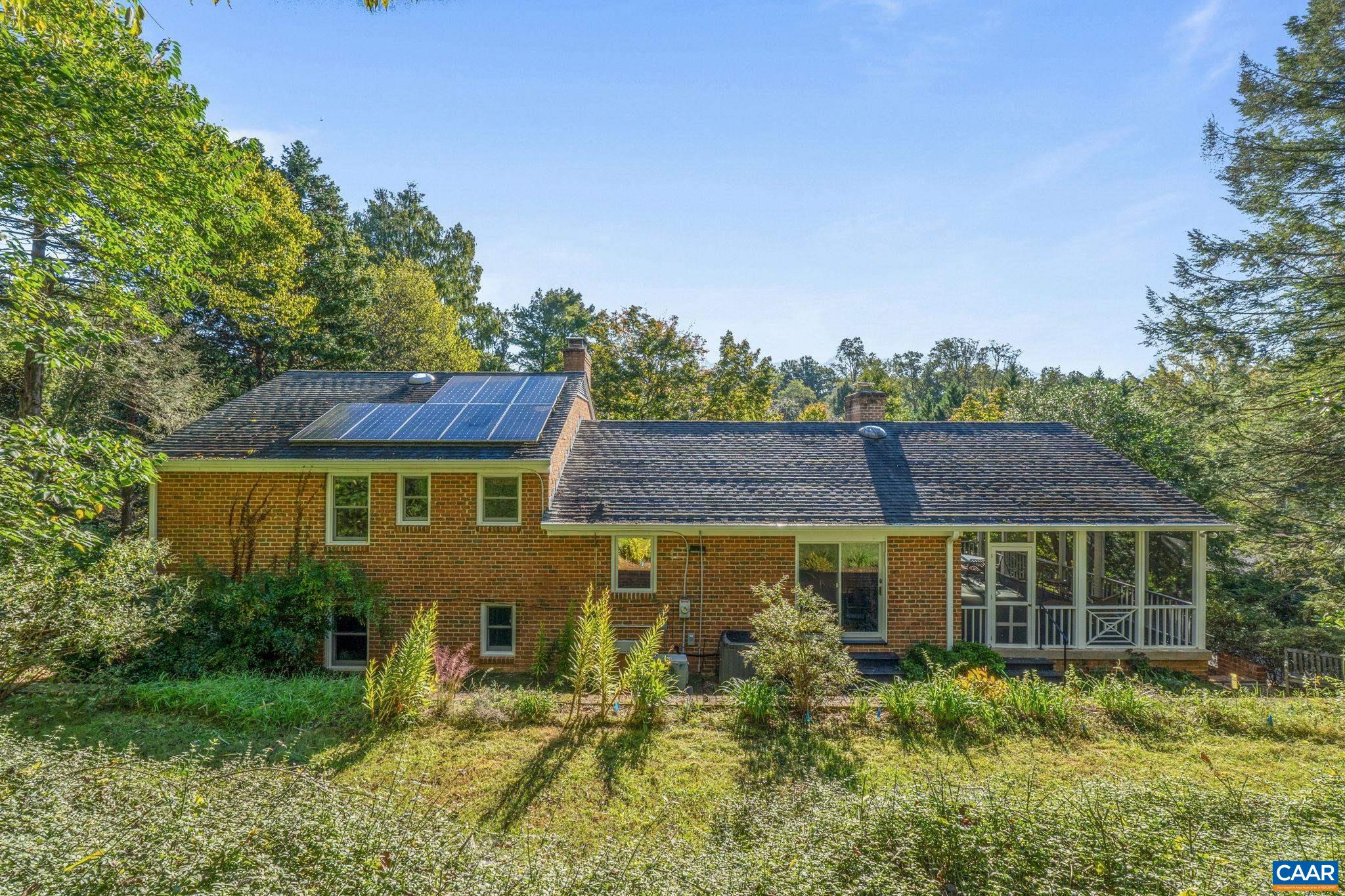 42 CANTERBURY RD