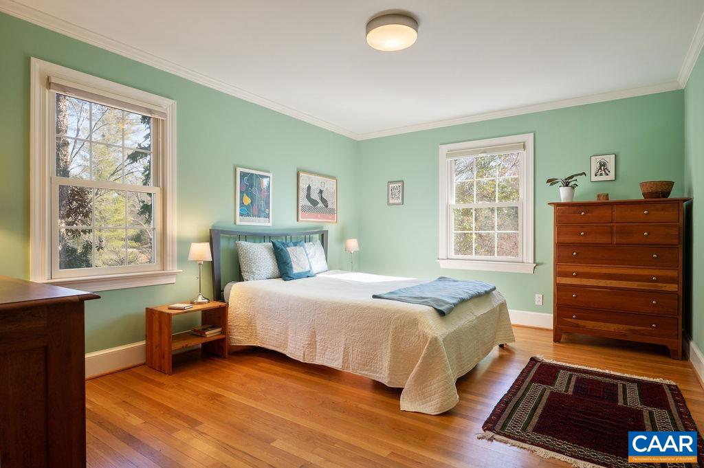 42 CANTERBURY RD