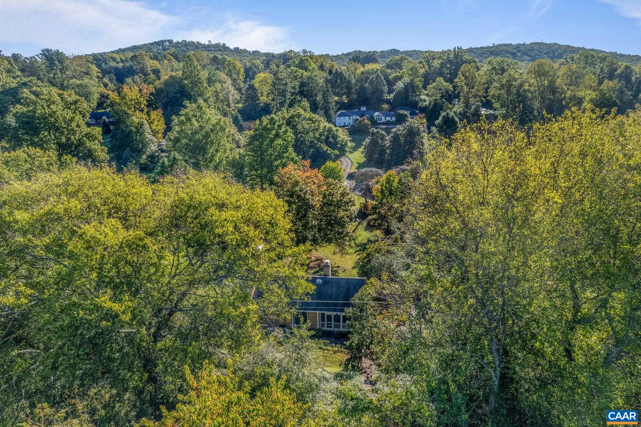 42 CANTERBURY RD