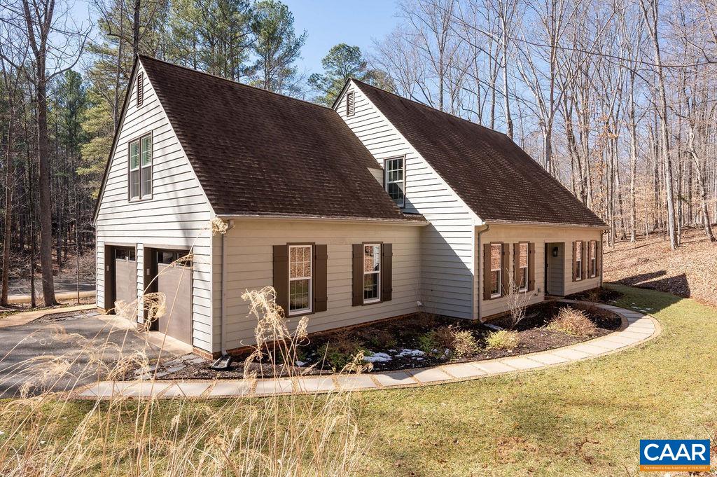 1205 HUNTERS RIDGE RD