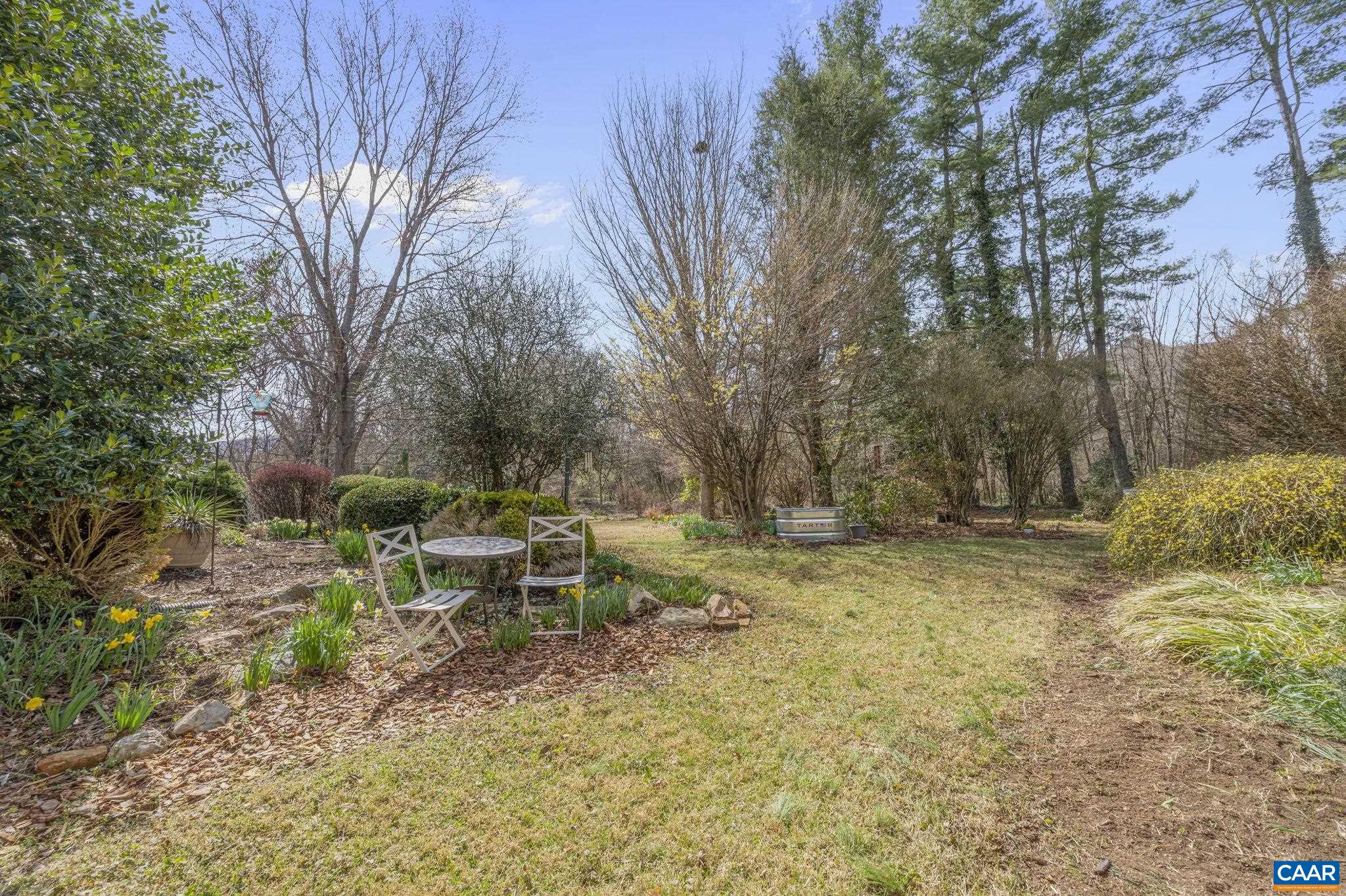 1400 CHATHAM RD