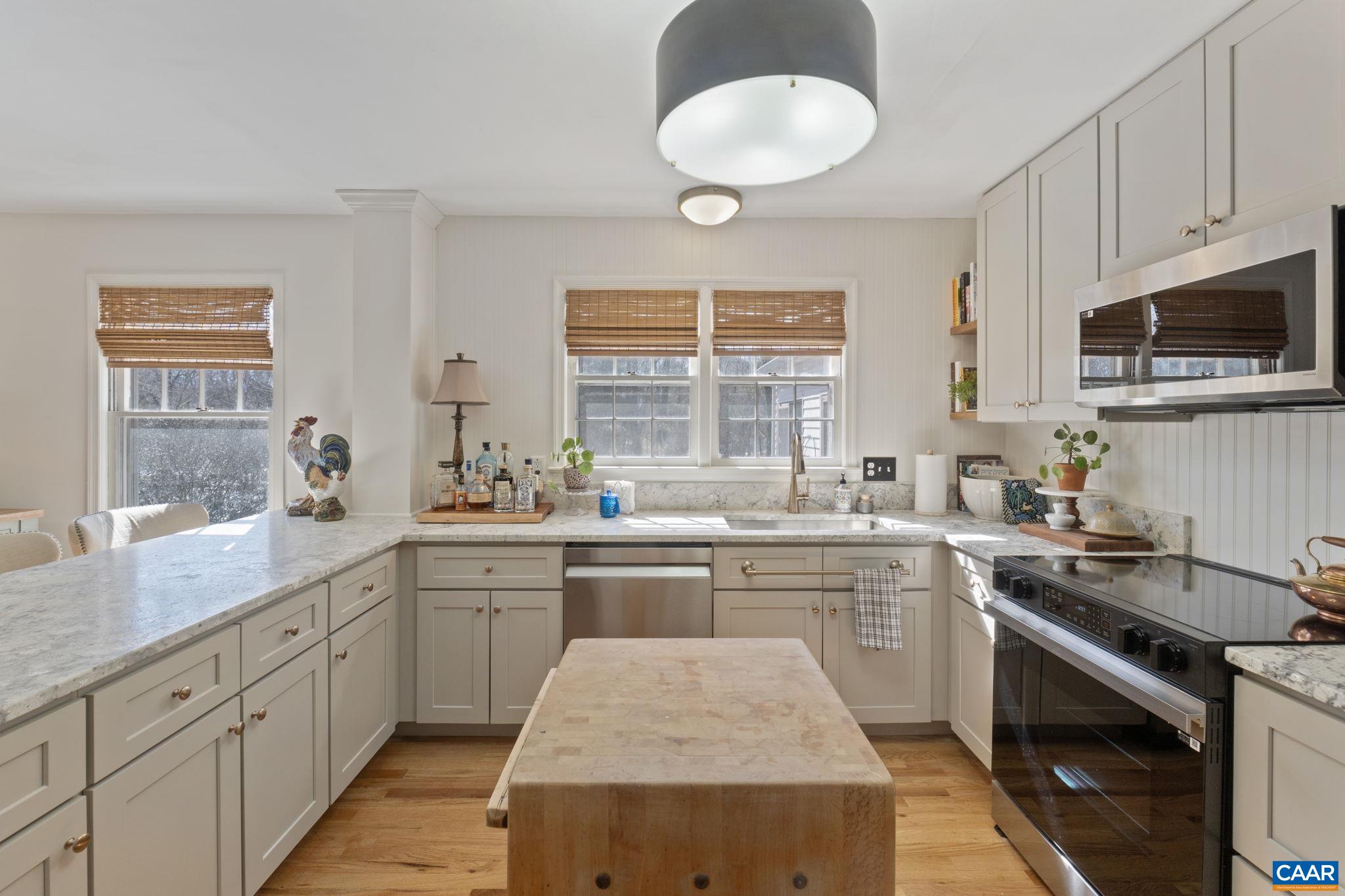 1400 CHATHAM RD