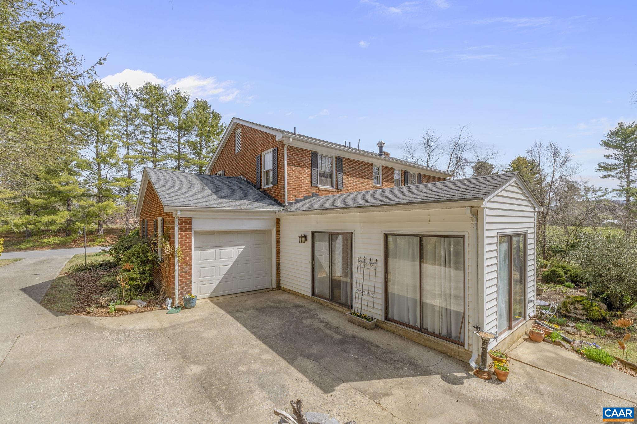 1400 CHATHAM RD