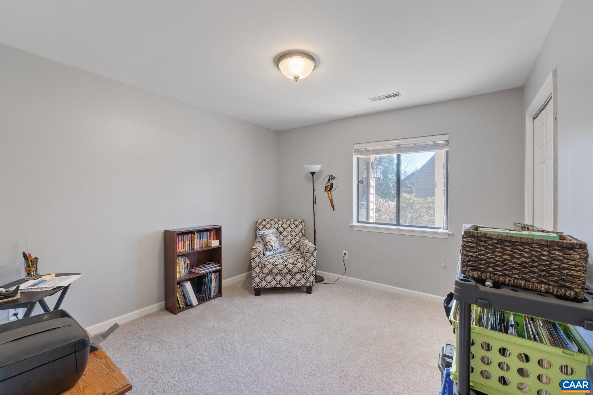 1025 HIGHLANDS DR