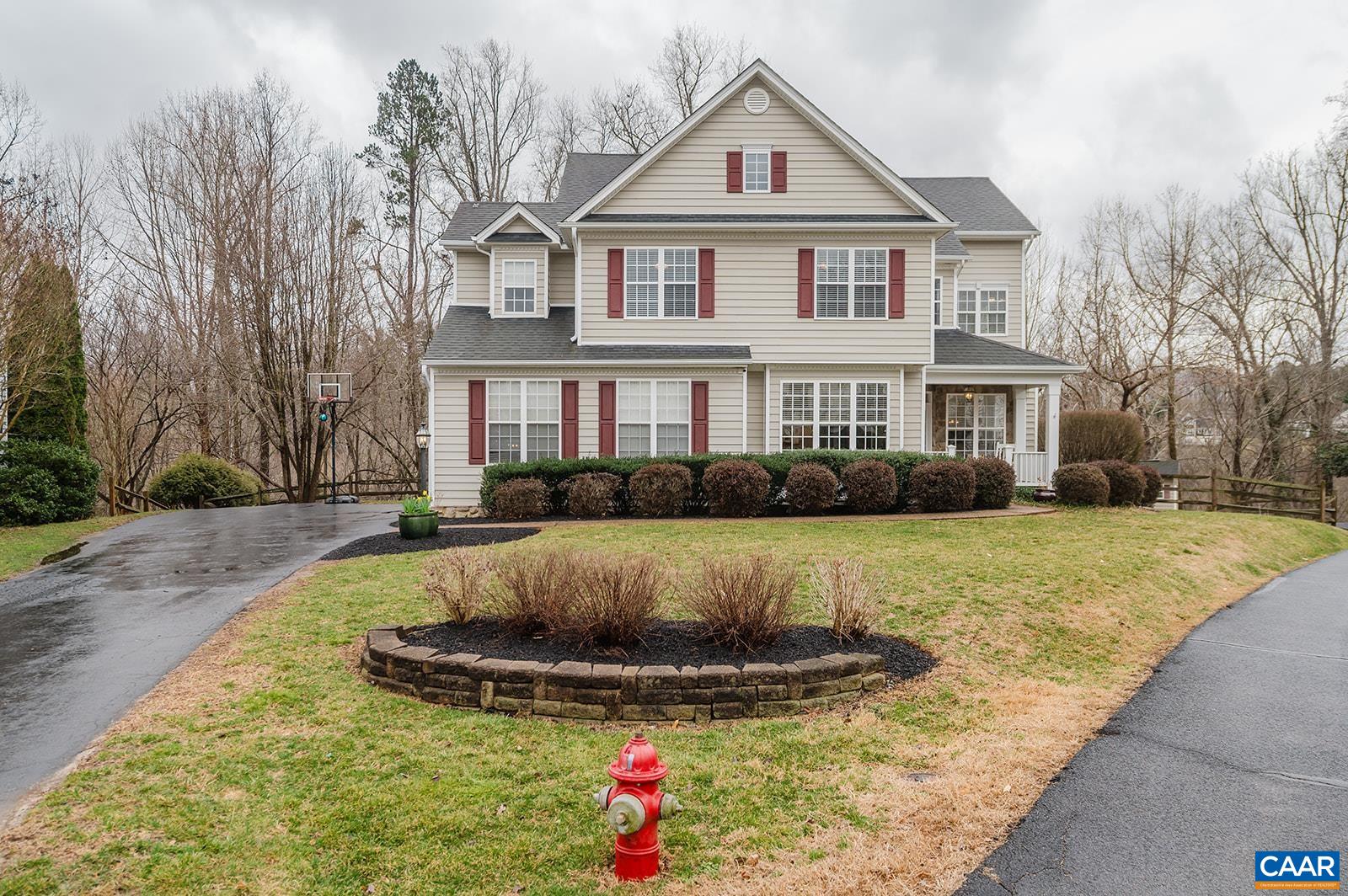 1060 ROLLING MEADOW DR