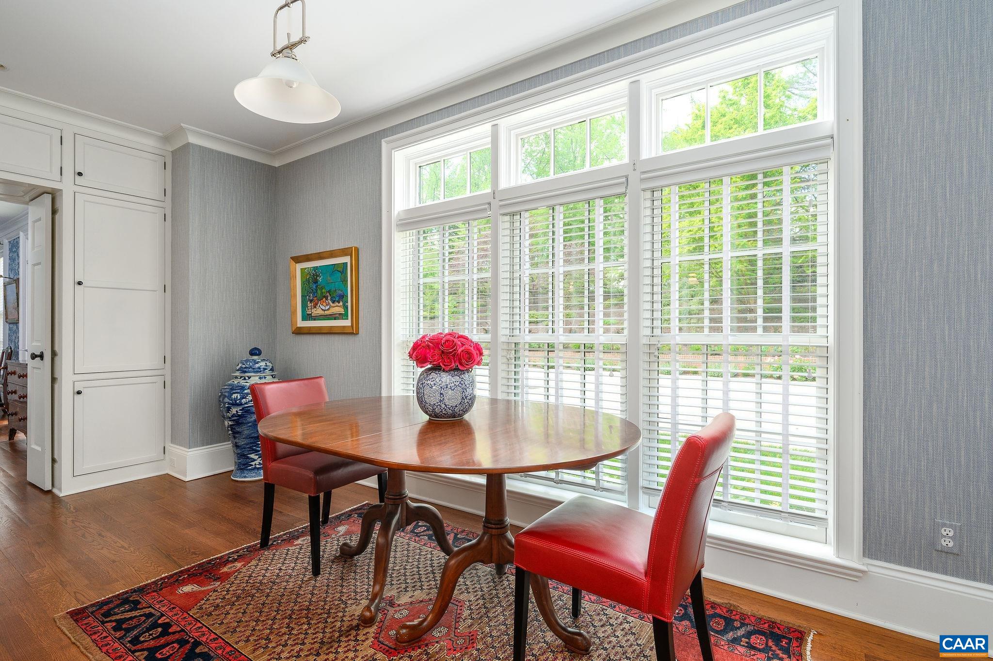 2440 NORTH DOGWOOD LN