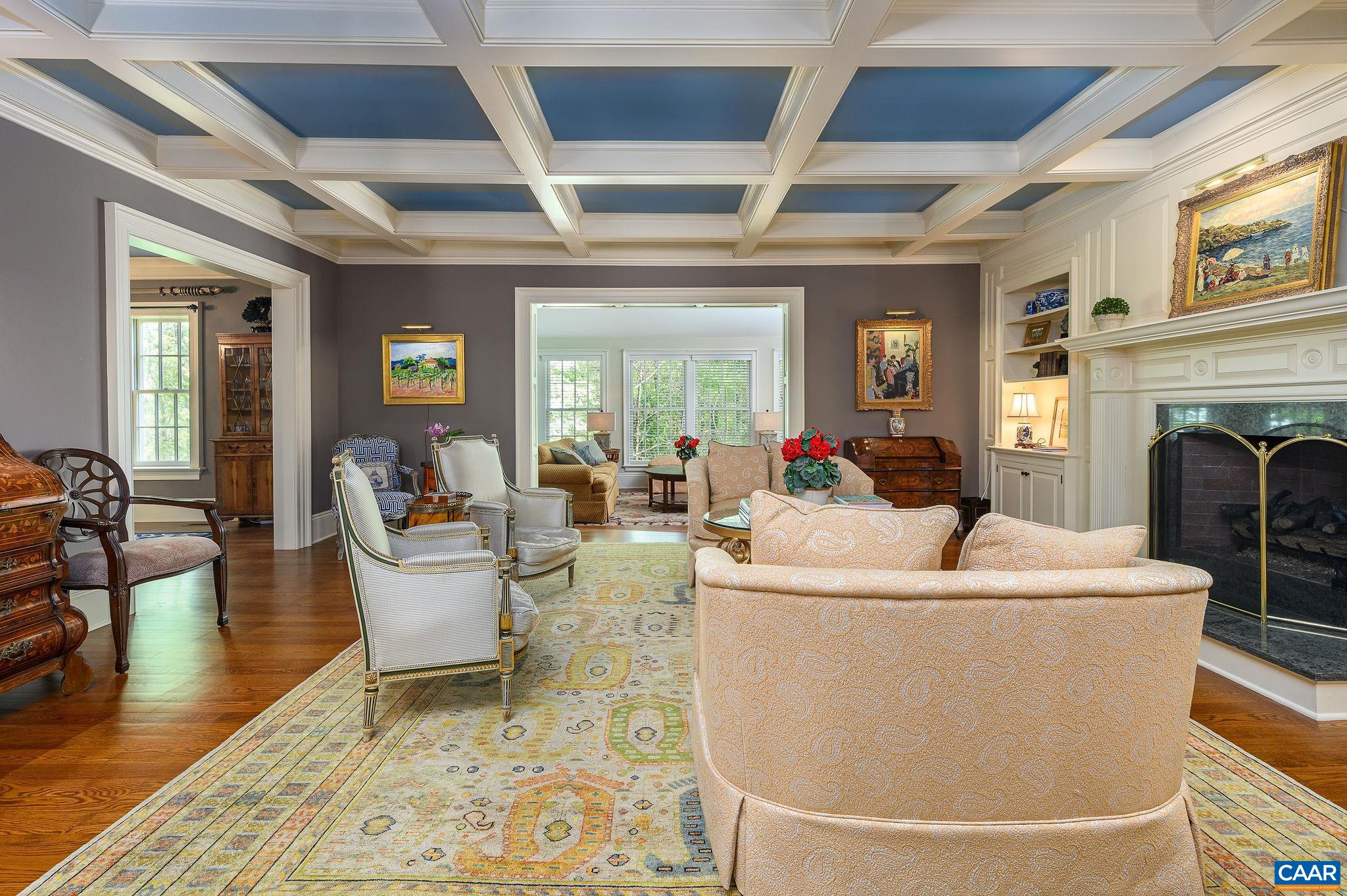 2440 NORTH DOGWOOD LN