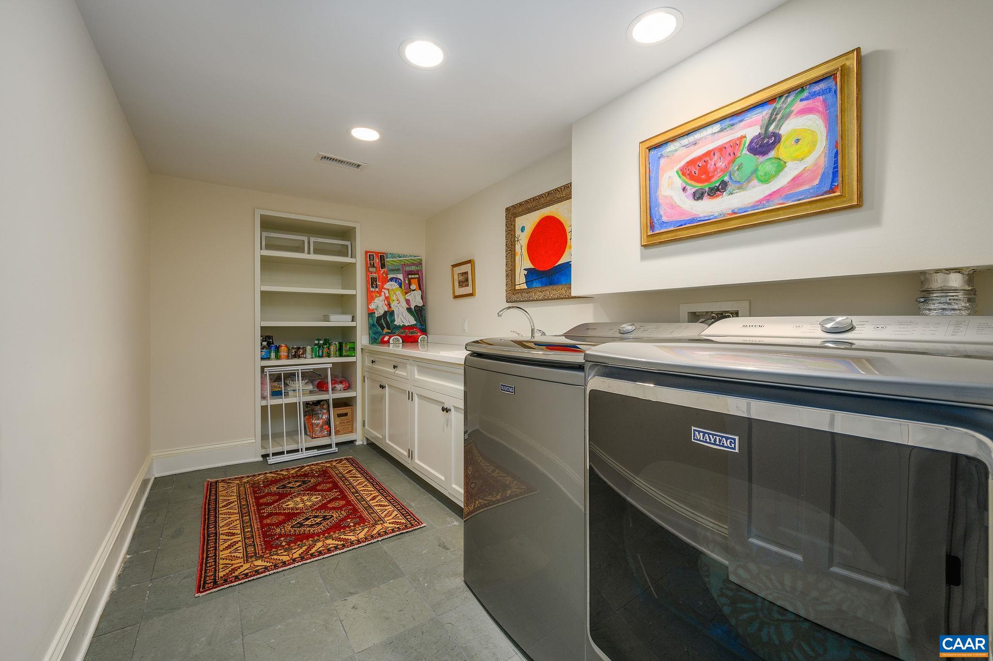 2440 NORTH DOGWOOD LN