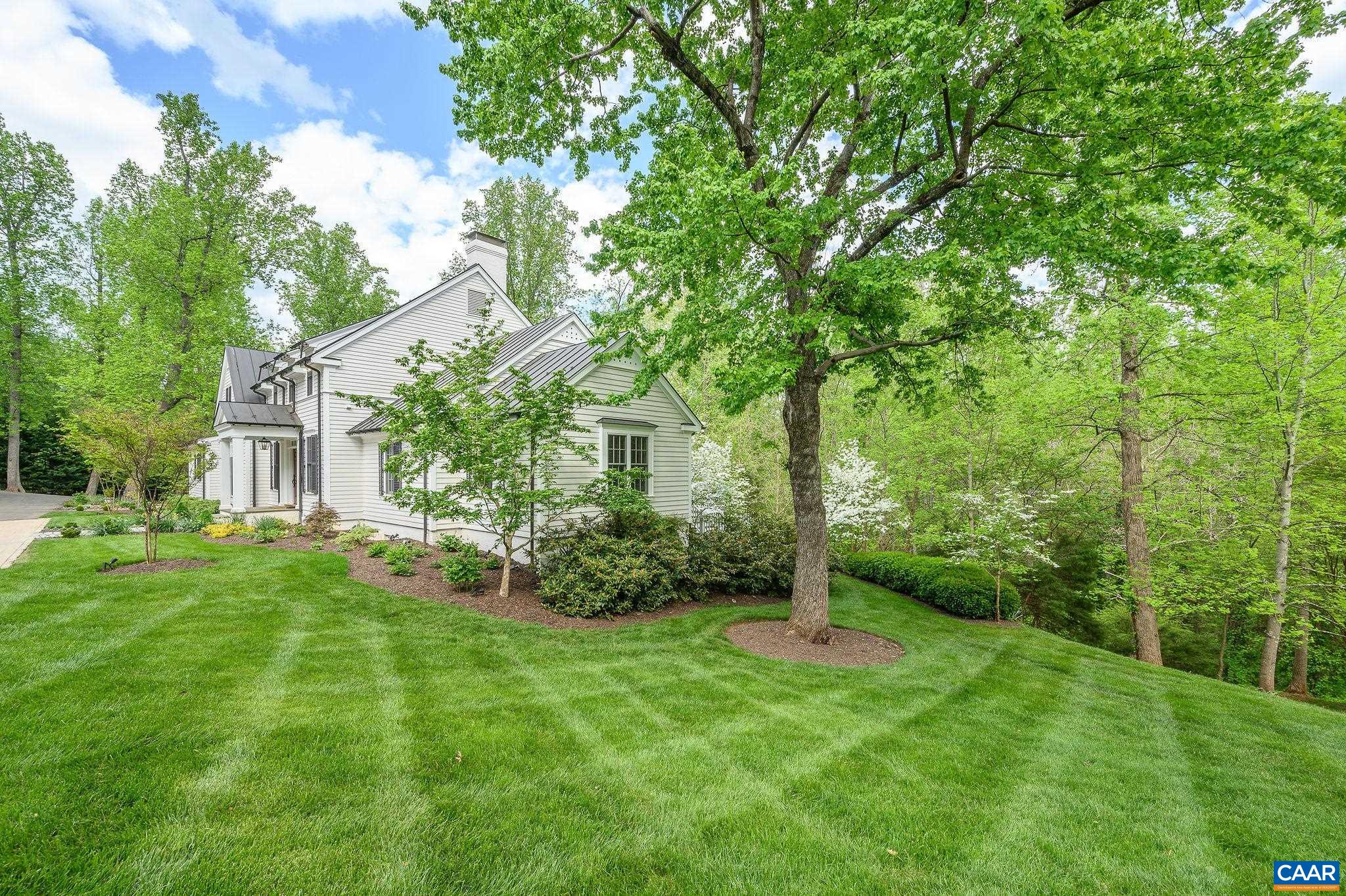 2440 NORTH DOGWOOD LN