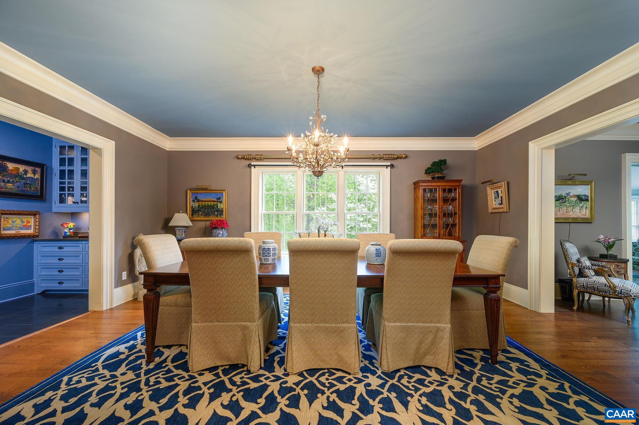 2440 NORTH DOGWOOD LN