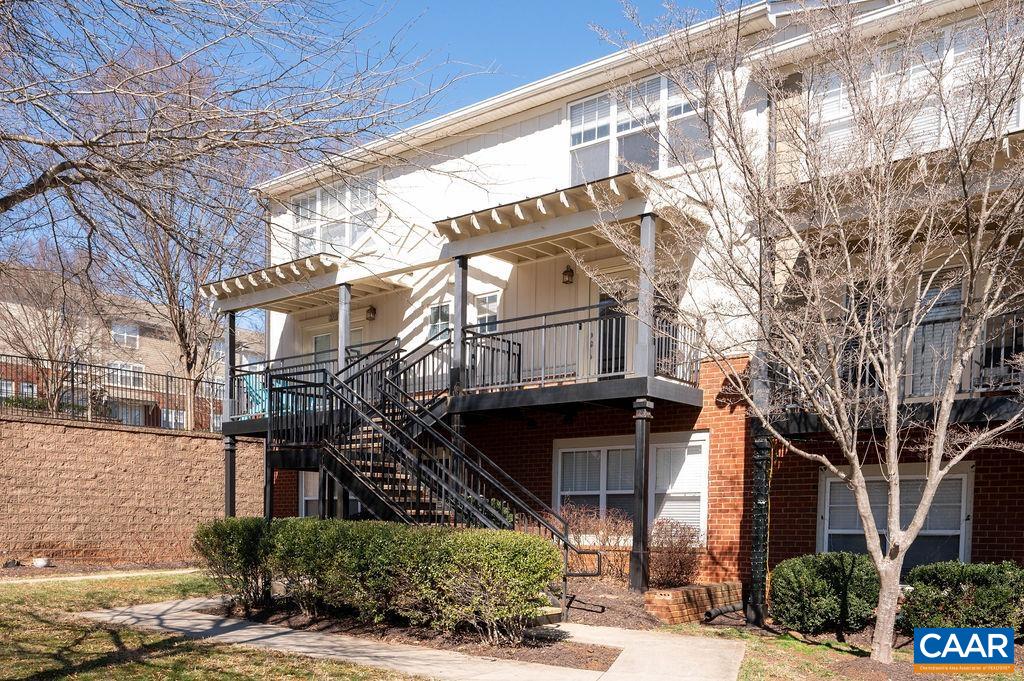 1635 ELMWOOD CT Unit: 202