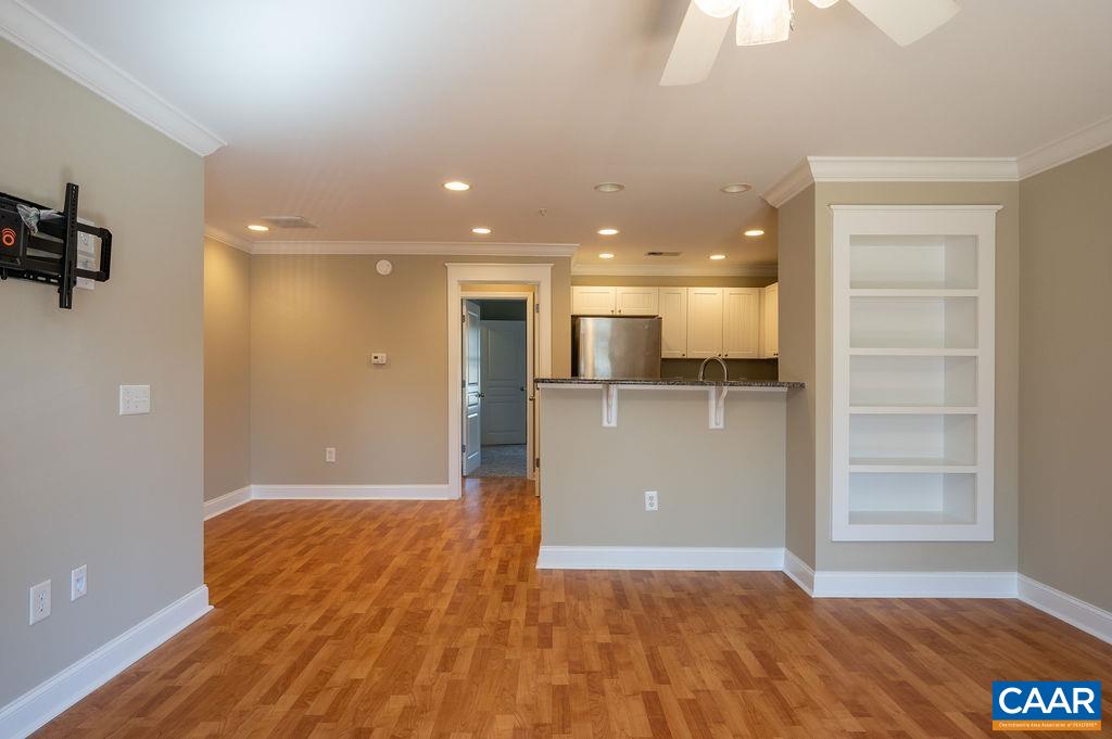 1635 ELMWOOD CT Unit: 202