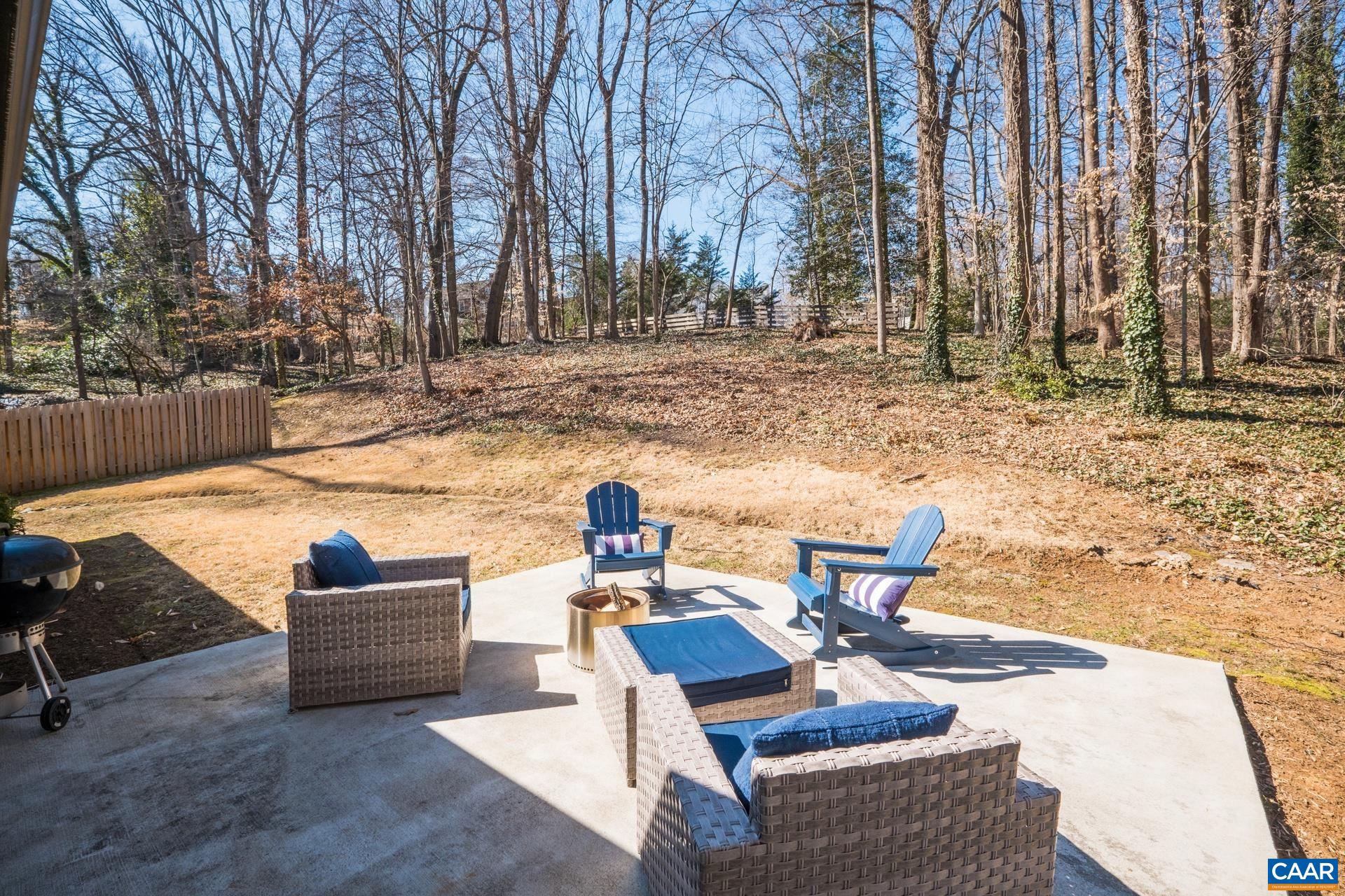 1315 ROSE HILL DR