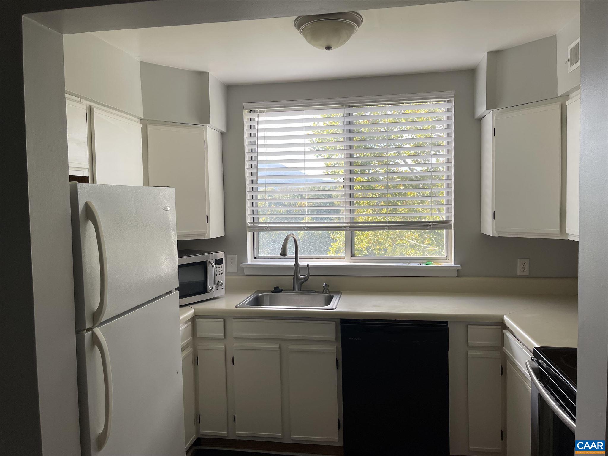 1604 MONTICELLO AVE Unit: d