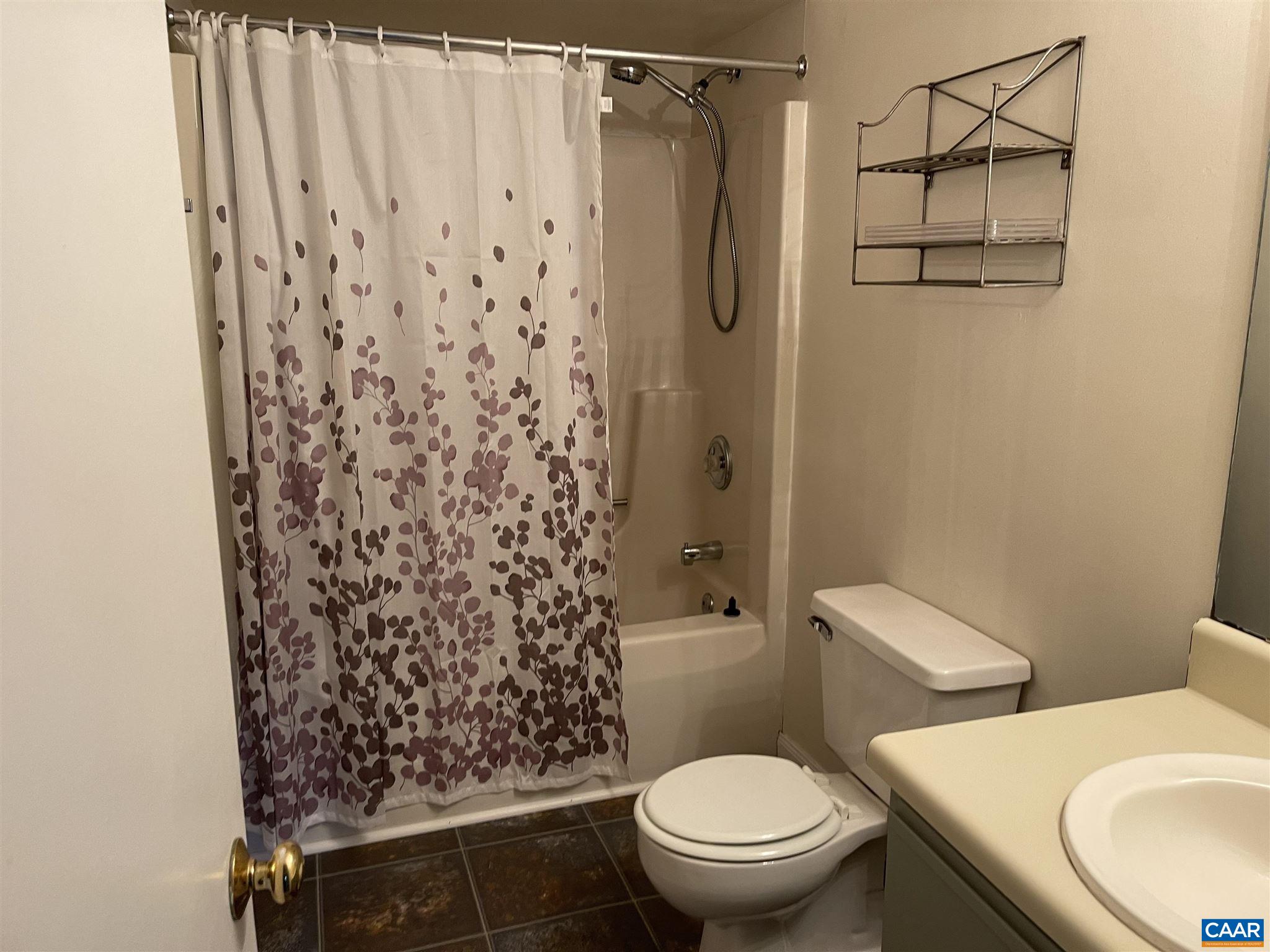 1604 MONTICELLO AVE Unit: d