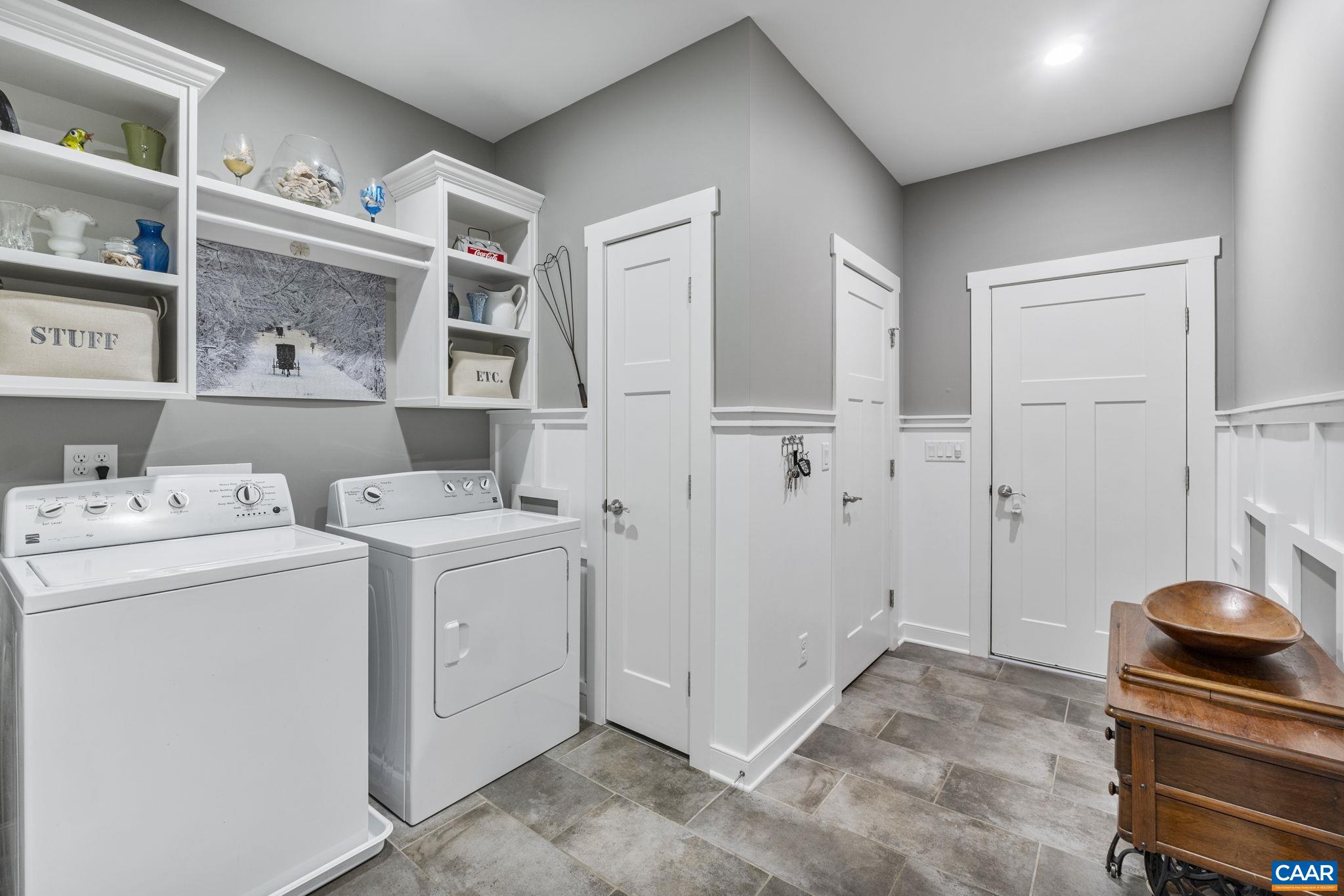 100 PINE SHADOW CT
