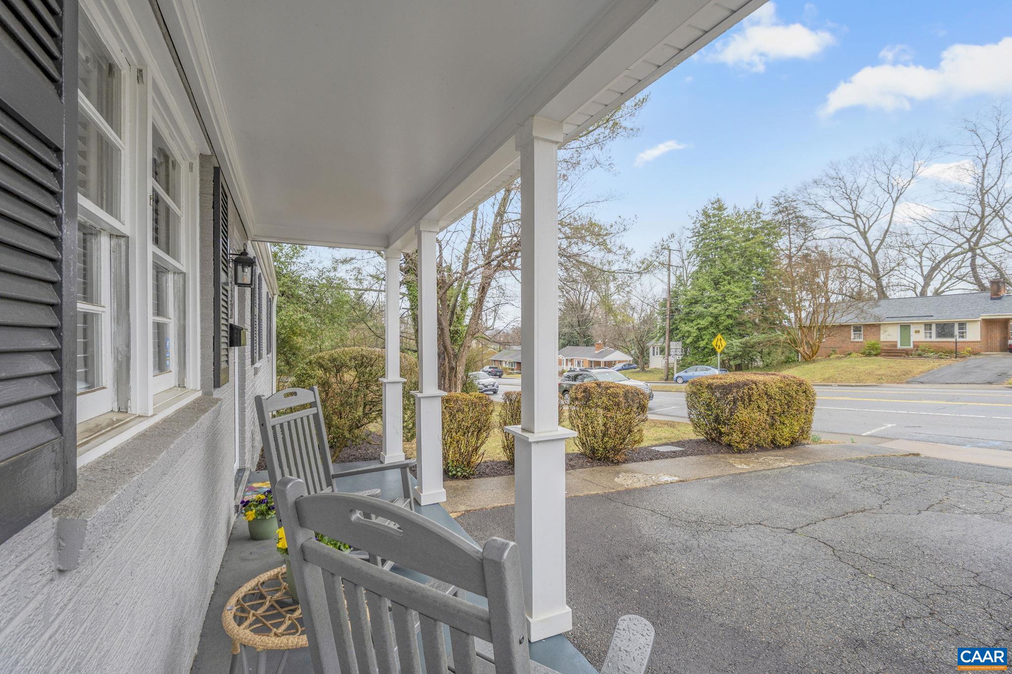1429 RUGBY AVE
