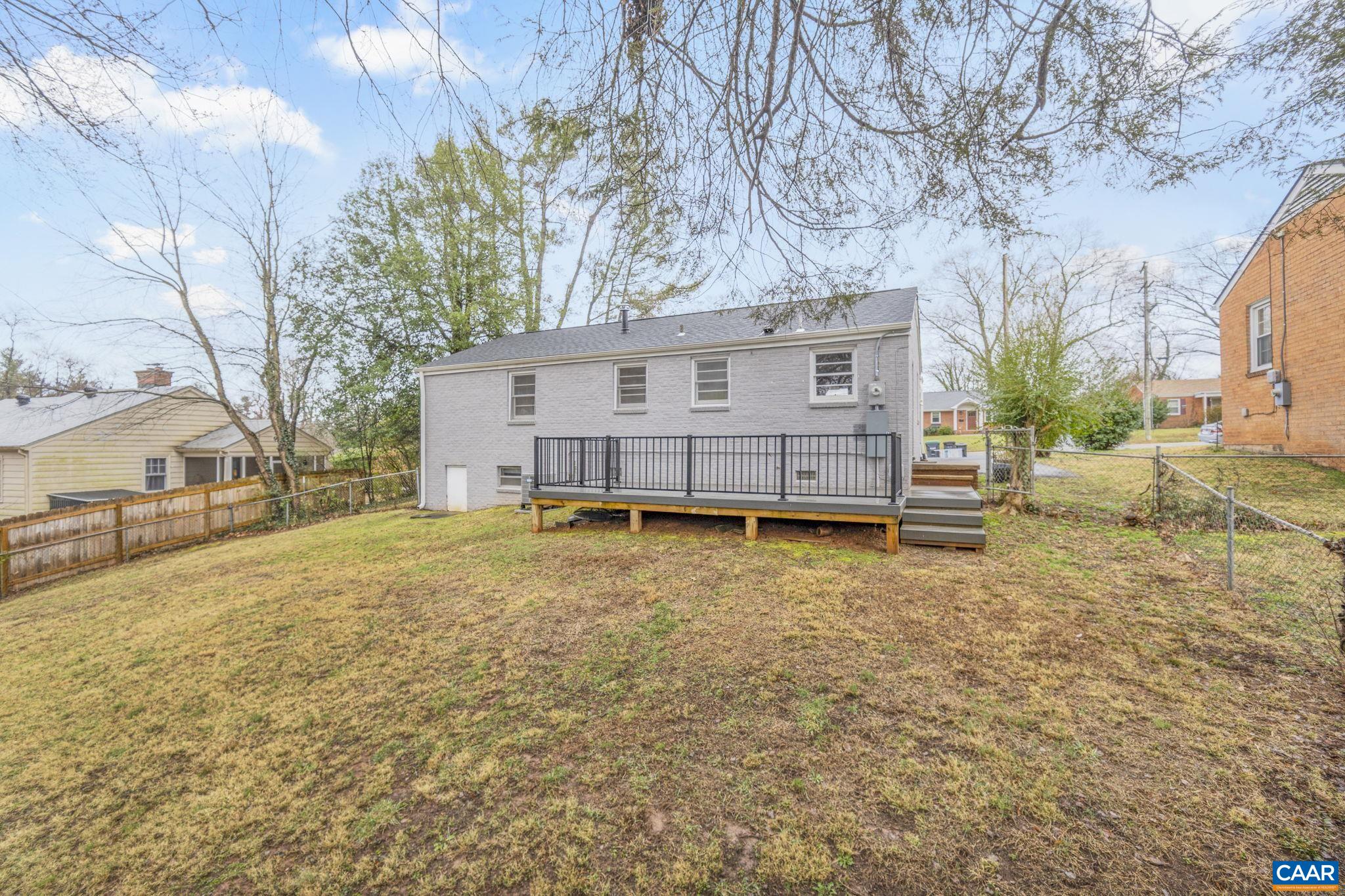 1429 RUGBY AVE