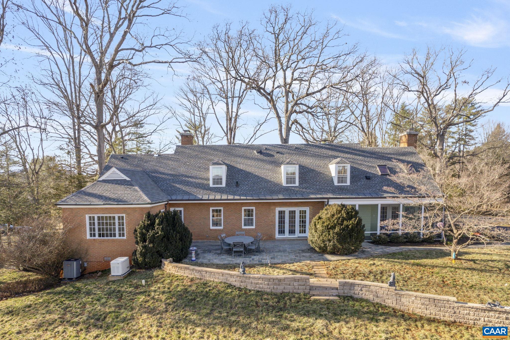 2212 CROYDON RD