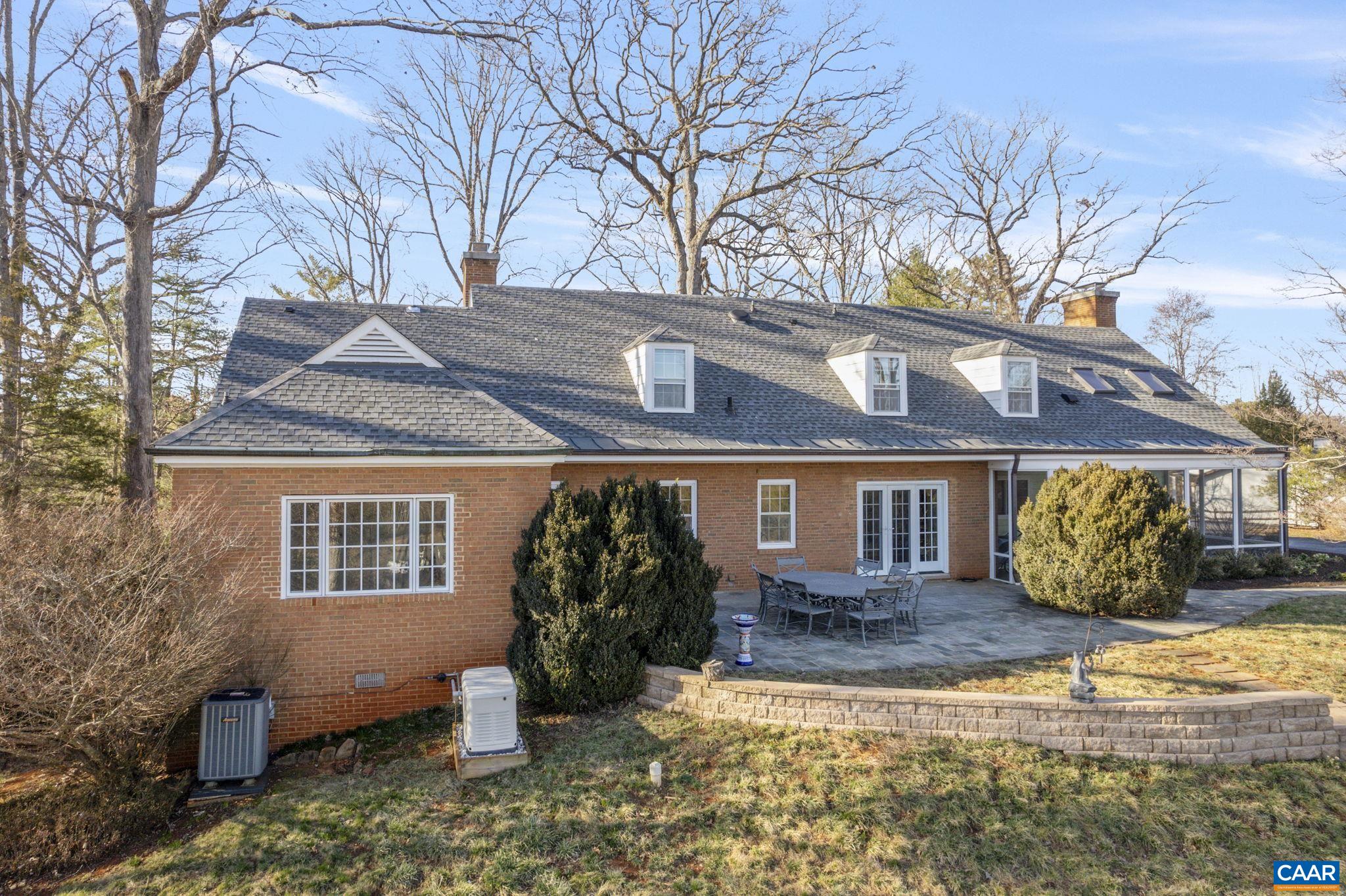 2212 CROYDON RD