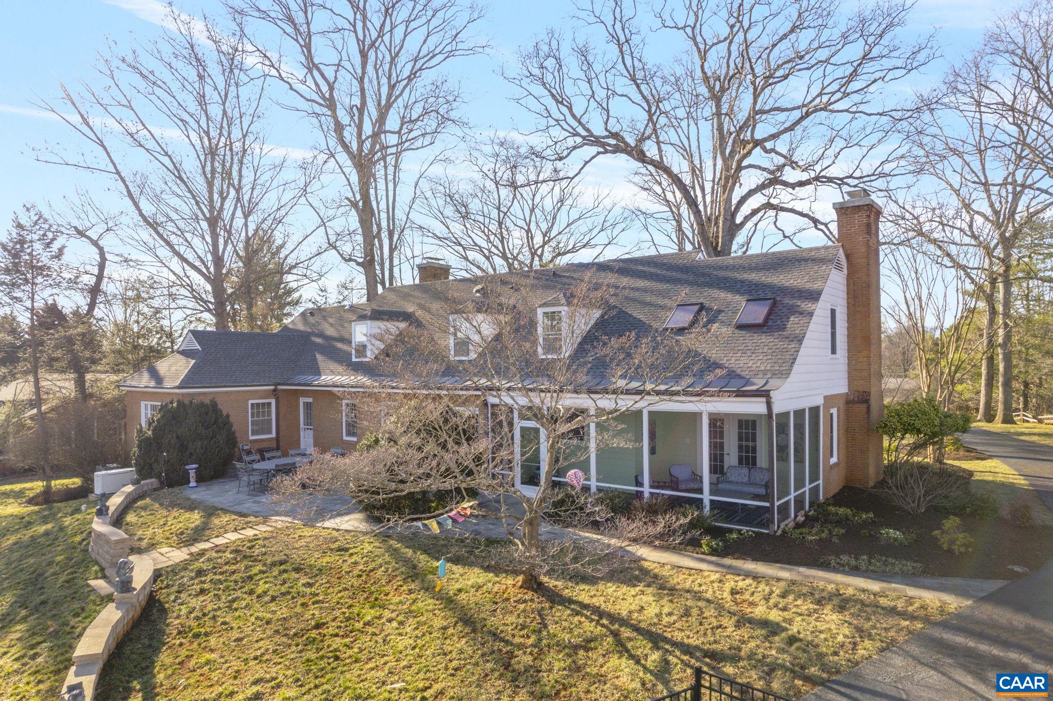 2212 CROYDON RD