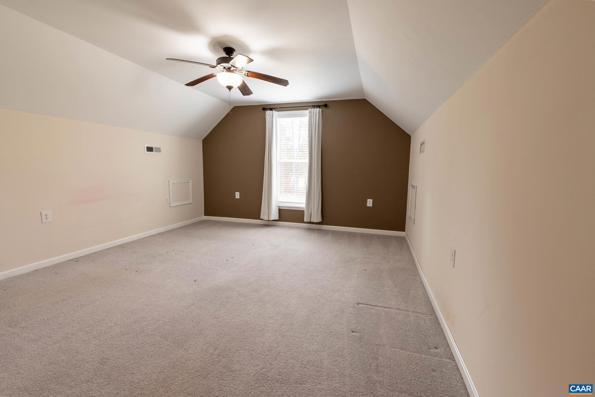 575 MILL RUN CT