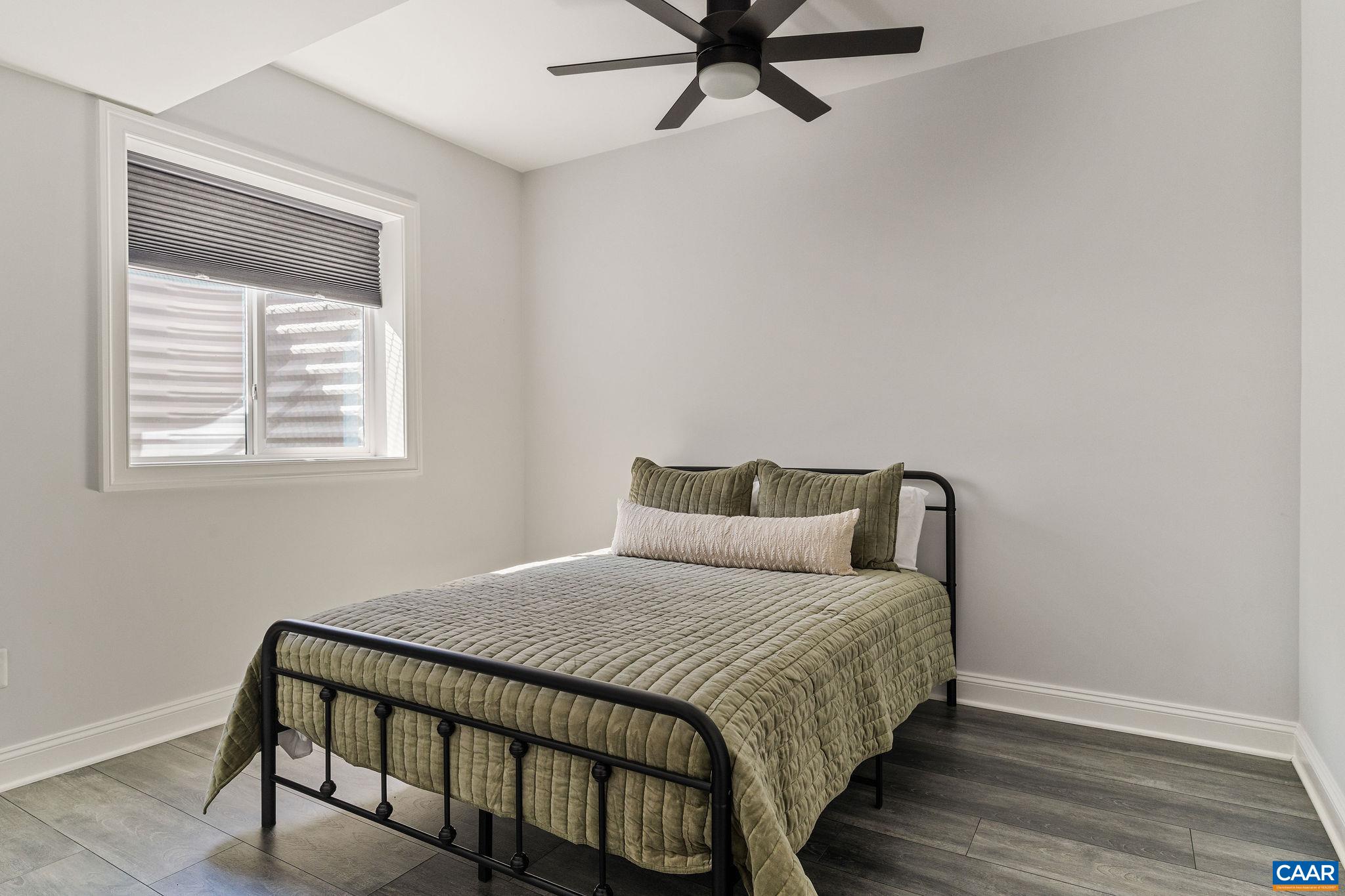 1263 BEAR ISLAND PKWY