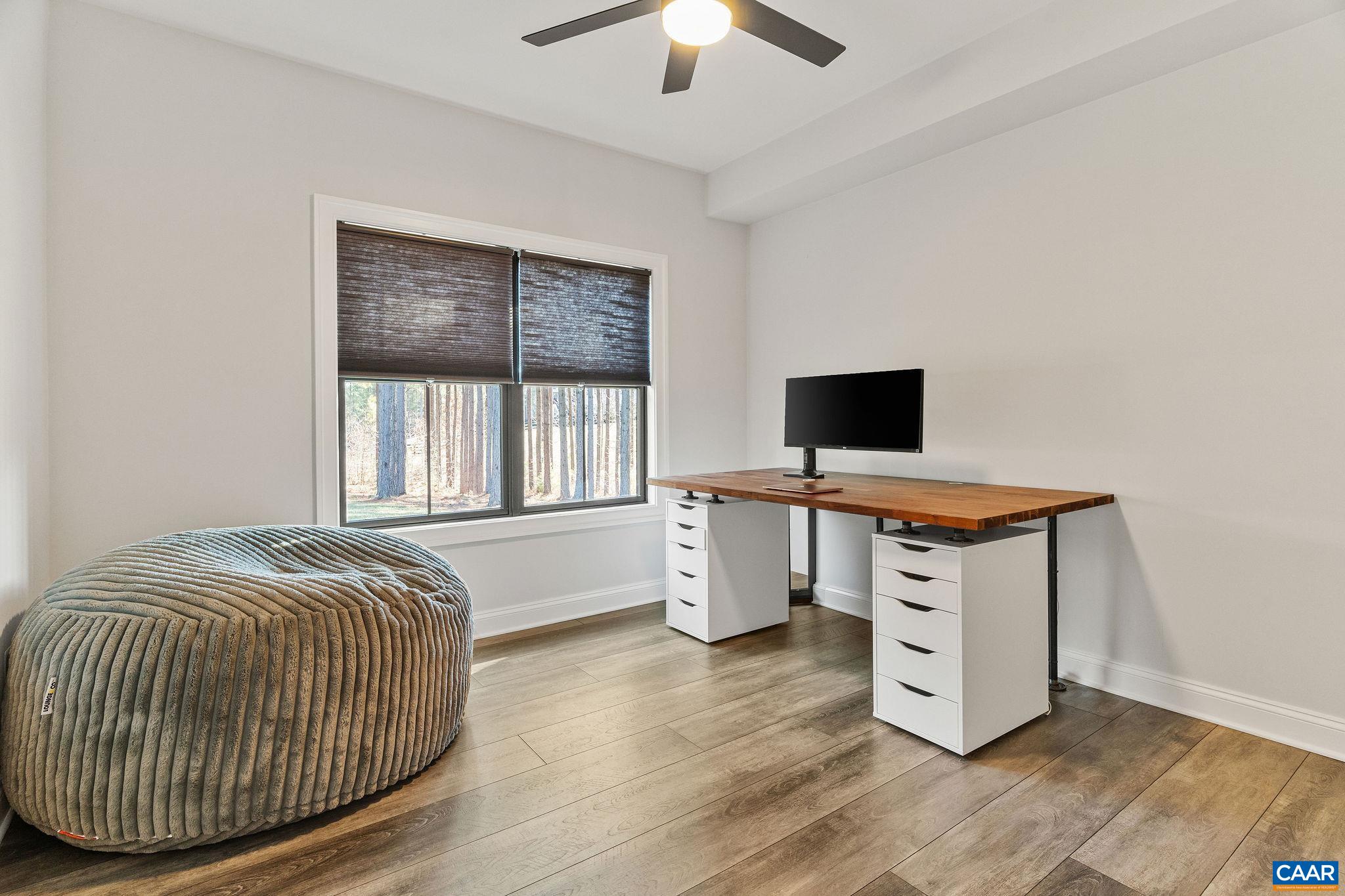 1263 BEAR ISLAND PKWY