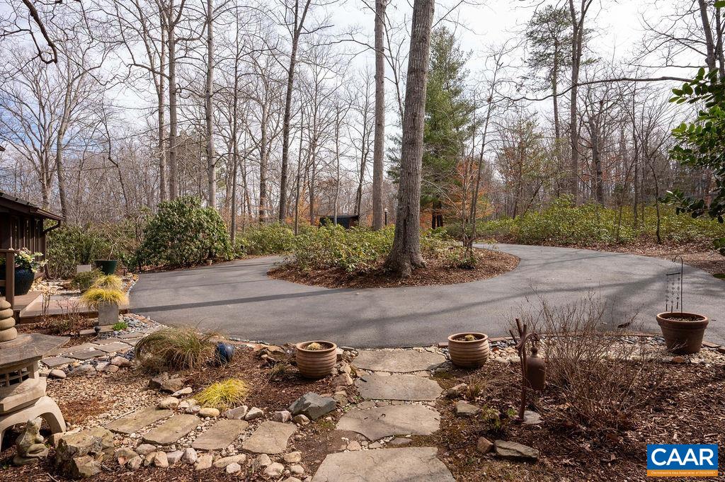 113 WILD FLOWER DR