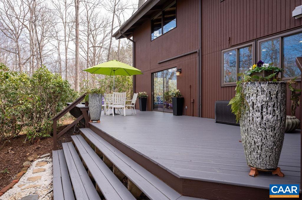 113 WILD FLOWER DR
