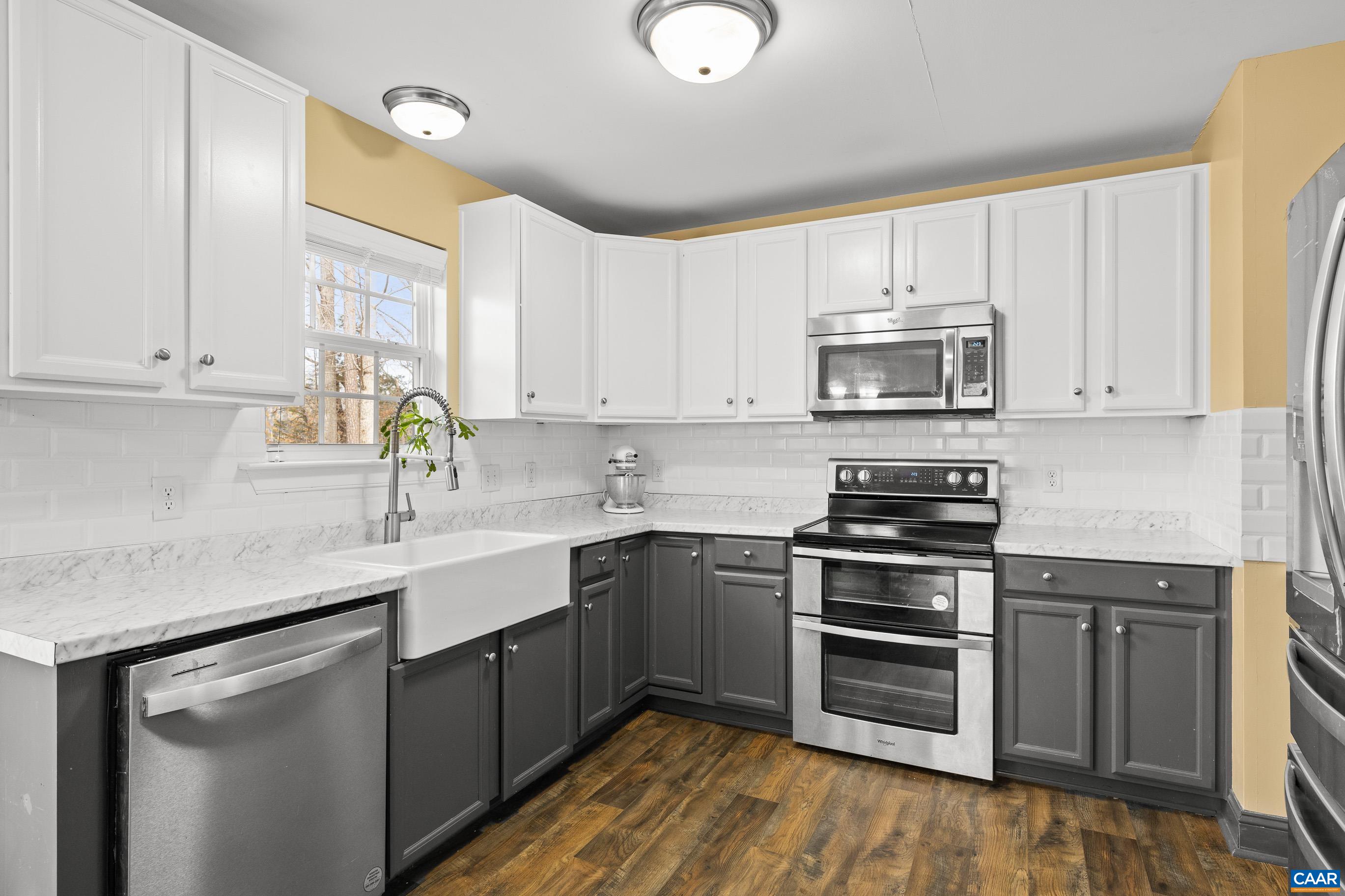 841 JEFFERSON DR