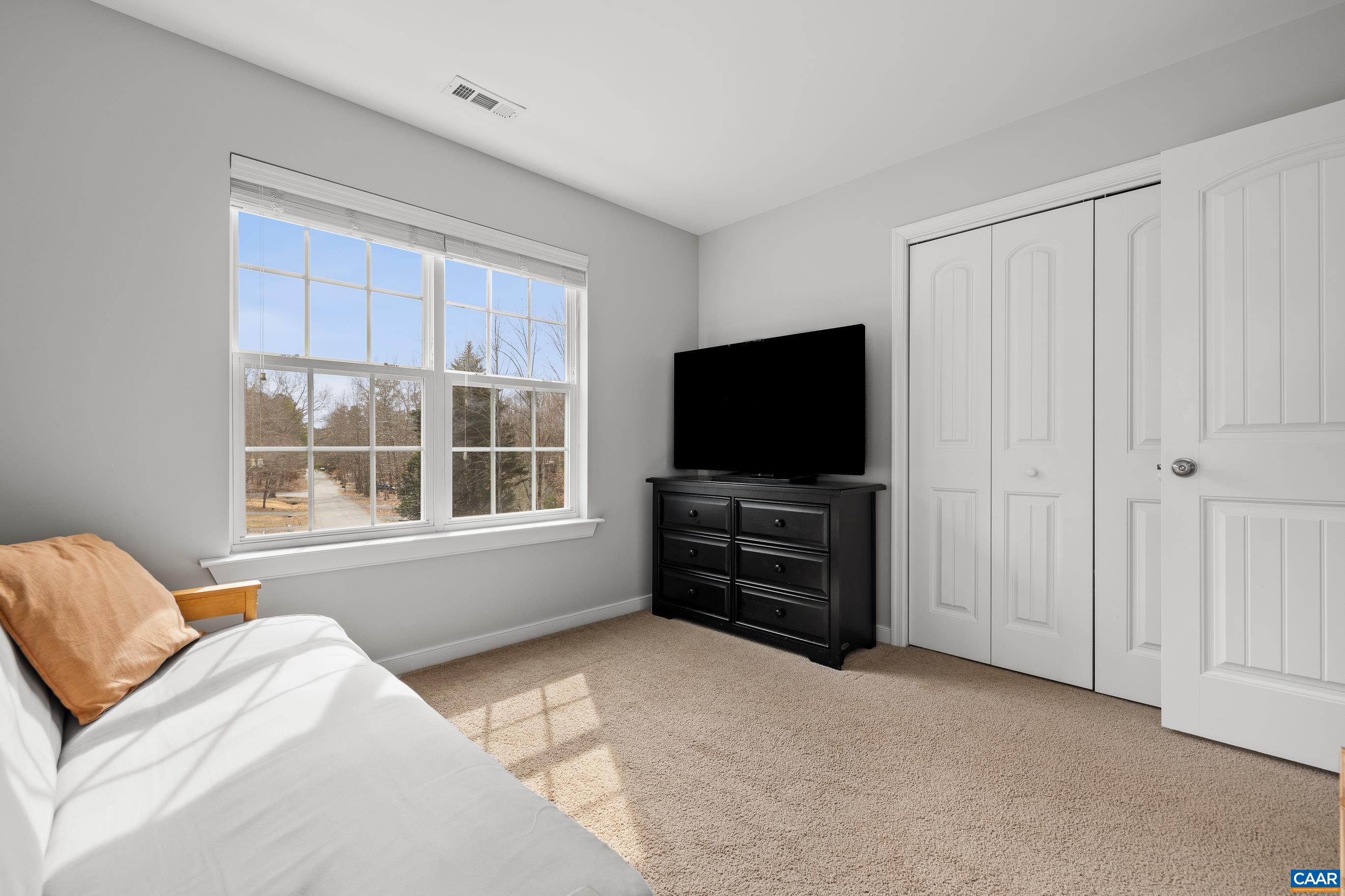 841 JEFFERSON DR