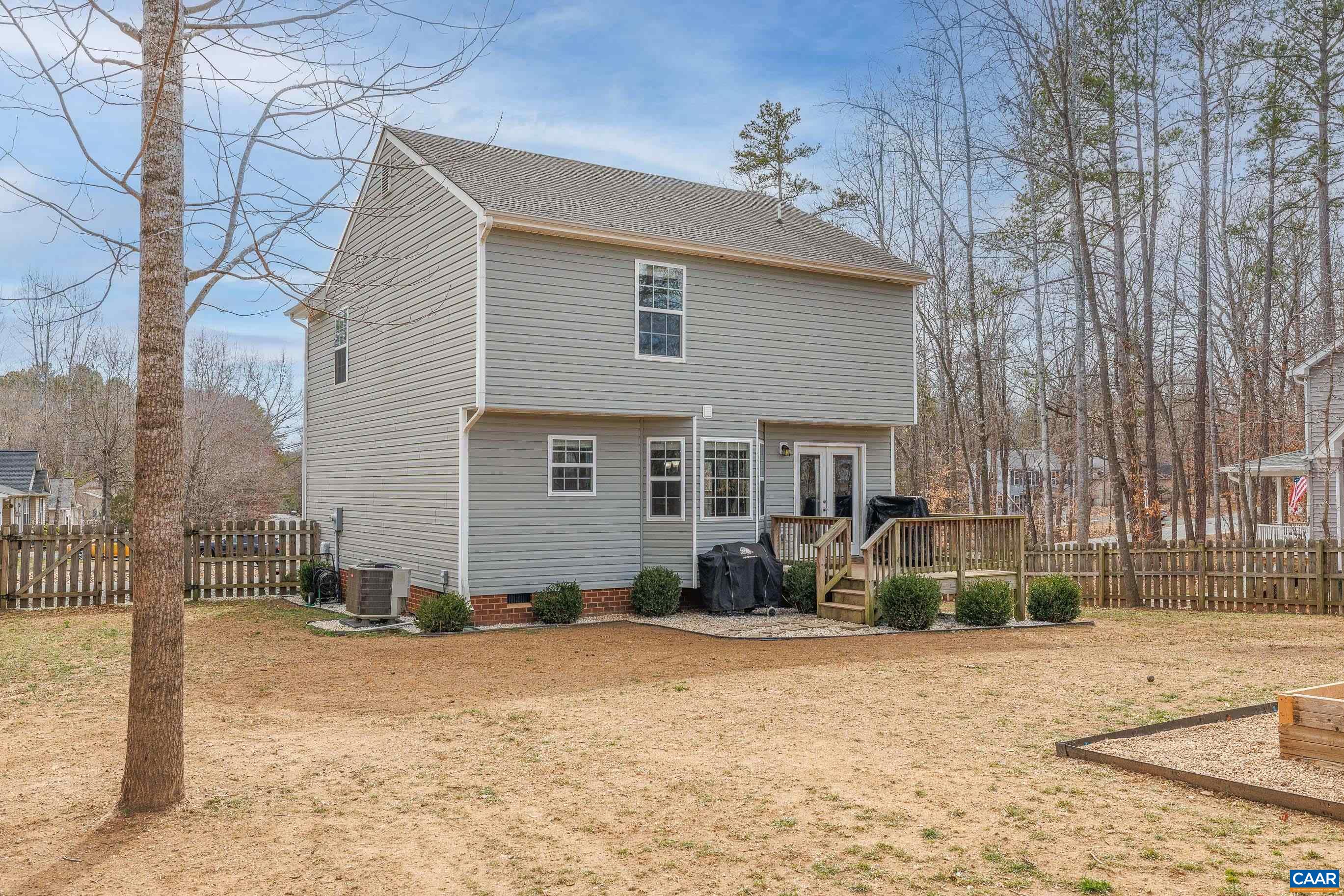 841 JEFFERSON DR