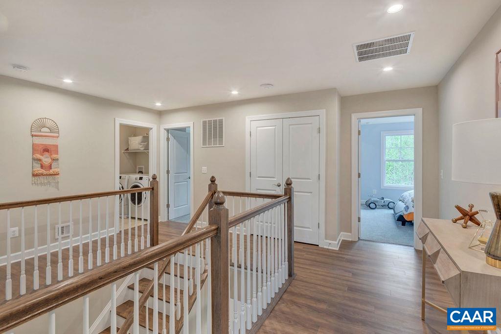 4 STEEP ROCK DR