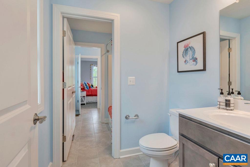 4 STEEP ROCK DR