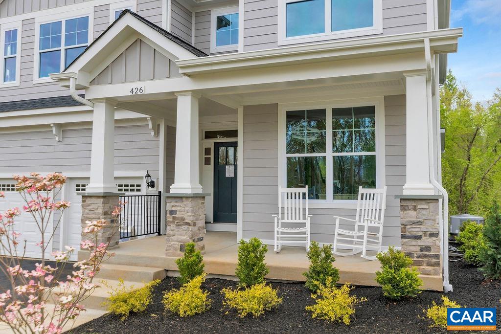 4 STEEP ROCK DR