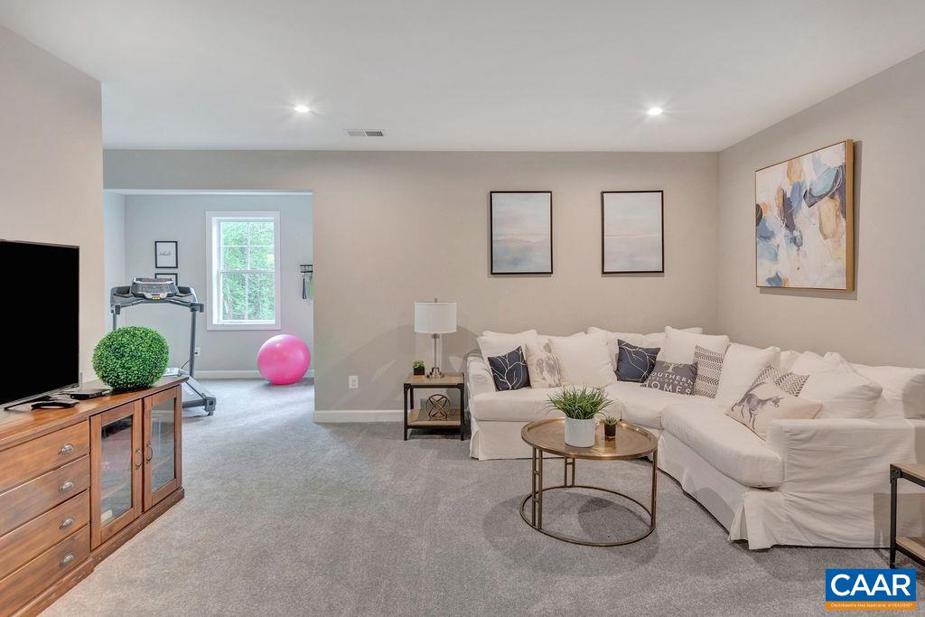 4 STEEP ROCK DR