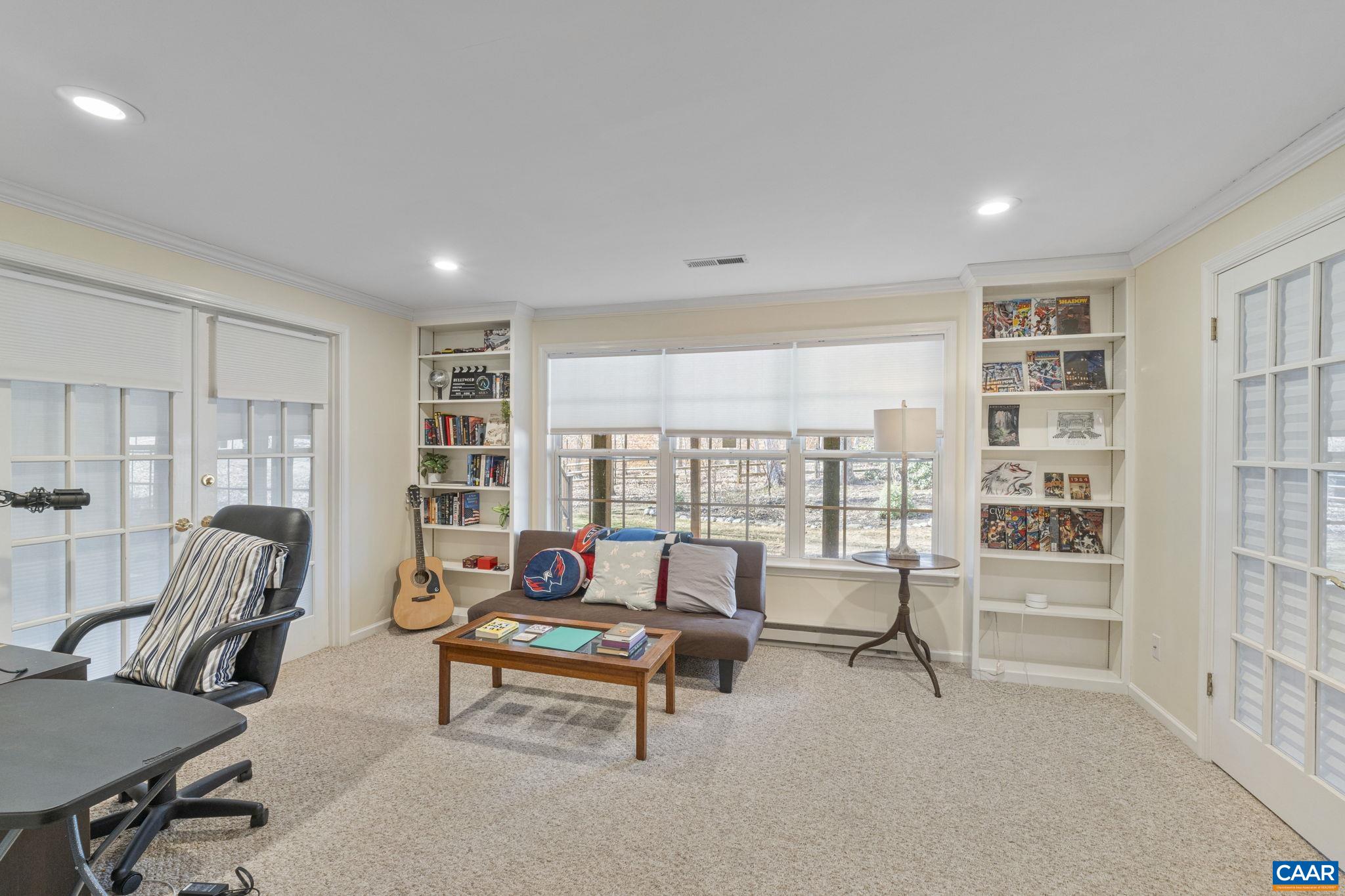 1338 DUNLORA DR
