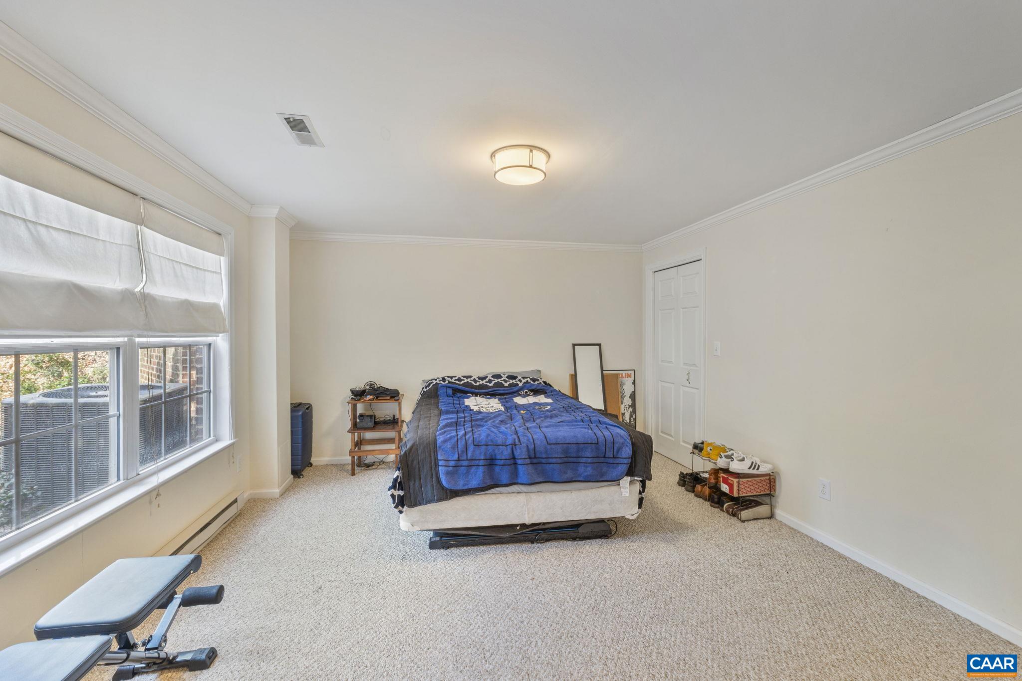 1338 DUNLORA DR