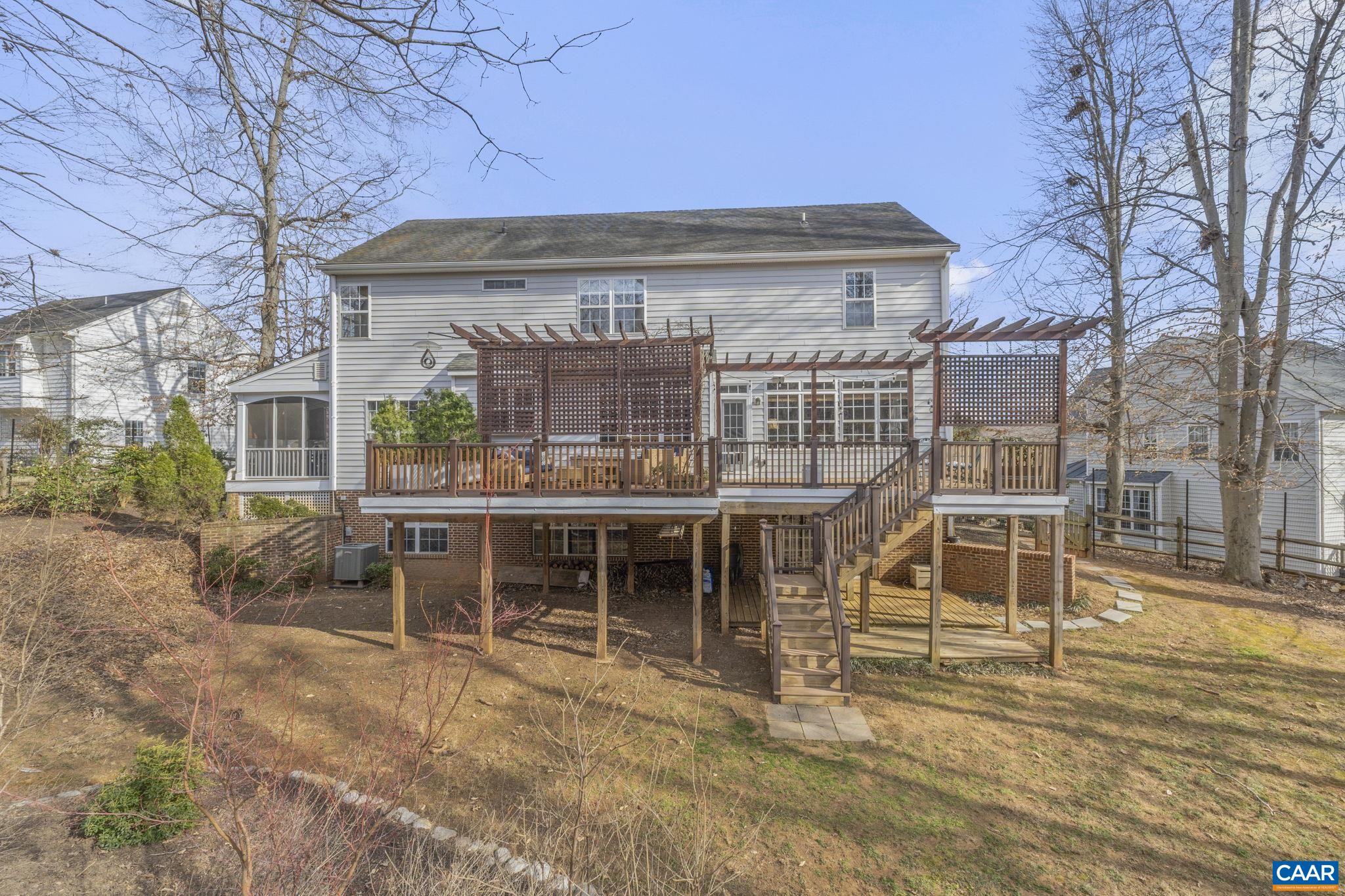1338 DUNLORA DR